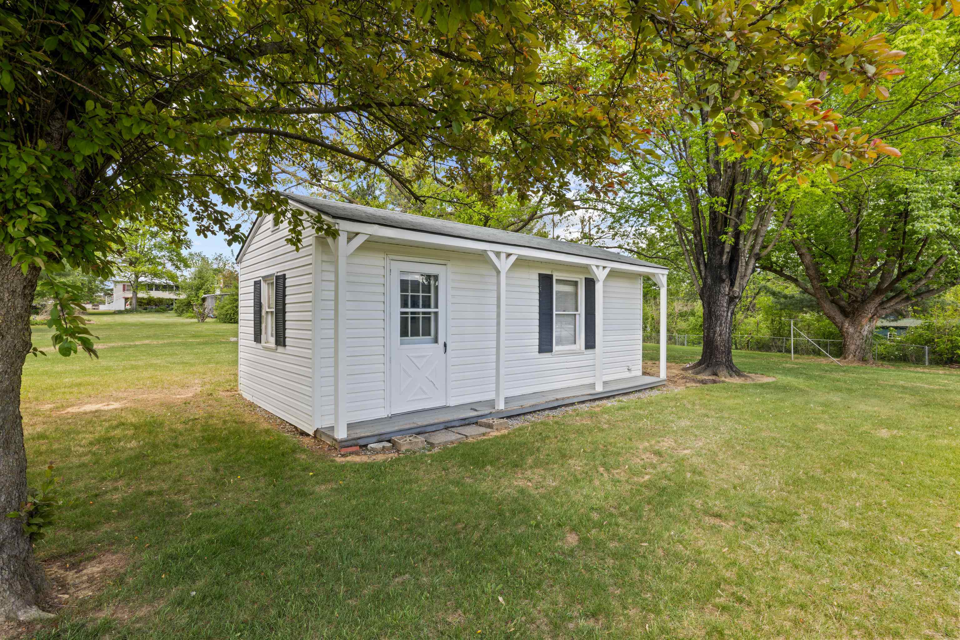 1070 HARMAN RD, HARRISONBURG, Virginia 22802, 2 Bedrooms Bedrooms, ,1 BathroomBathrooms,Residential,Home Sweet NextHome,1070 HARMAN RD,676265 MLS # 676265