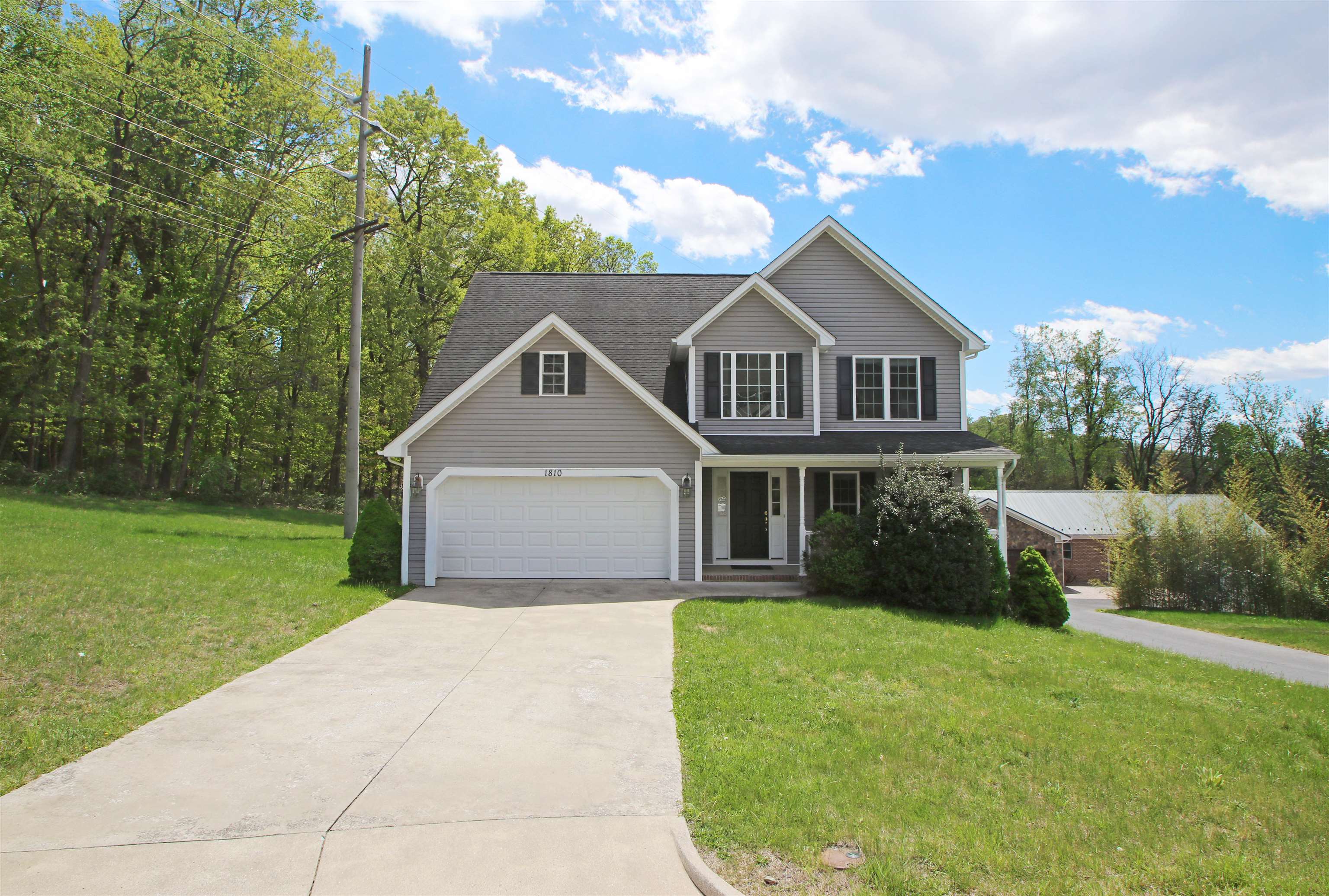 1810 MANOR DR, HARRISONBURG, Virginia 22801, 4 Bedrooms Bedrooms, ,2 BathroomsBathrooms,Residential,1810 MANOR DR,676266 MLS # 676266