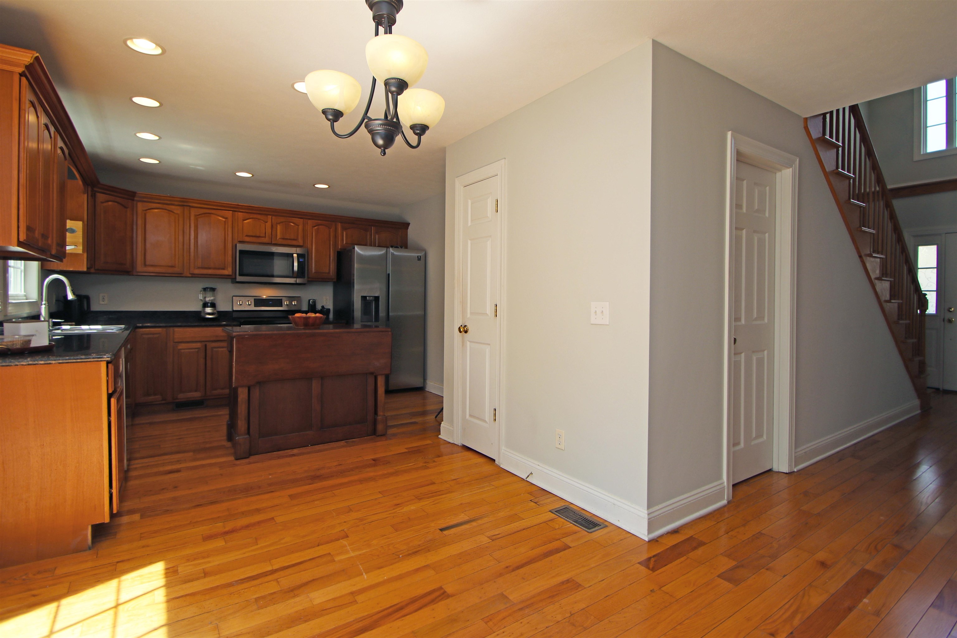 1810 MANOR DR, HARRISONBURG, Virginia 22801, 4 Bedrooms Bedrooms, ,2 BathroomsBathrooms,Residential,1810 MANOR DR,676266 MLS # 676266