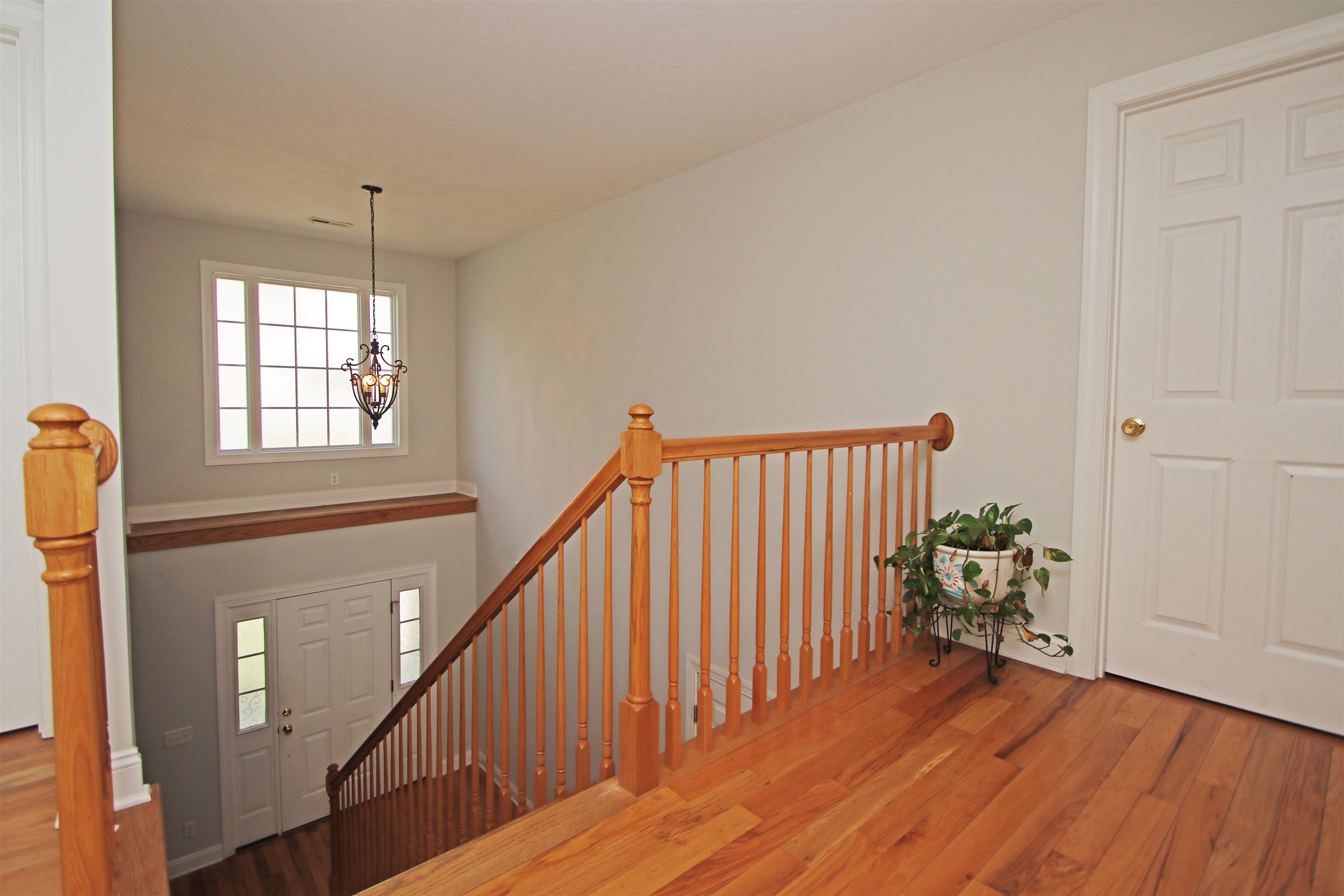 1810 MANOR DR, HARRISONBURG, Virginia 22801, 4 Bedrooms Bedrooms, ,2 BathroomsBathrooms,Residential,1810 MANOR DR,676266 MLS # 676266