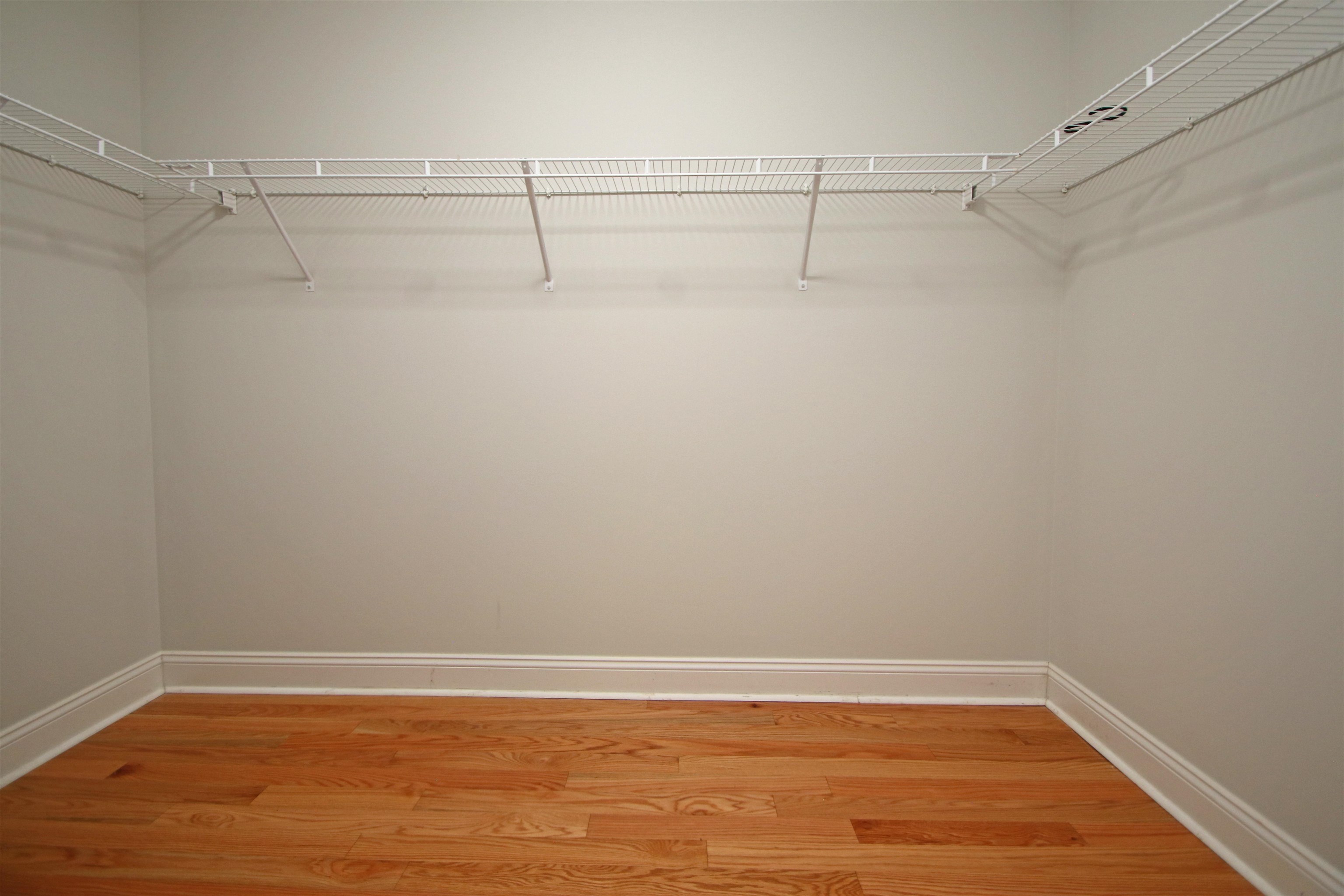 1810 MANOR DR, HARRISONBURG, Virginia 22801, 4 Bedrooms Bedrooms, ,2 BathroomsBathrooms,Residential,1810 MANOR DR,676266 MLS # 676266