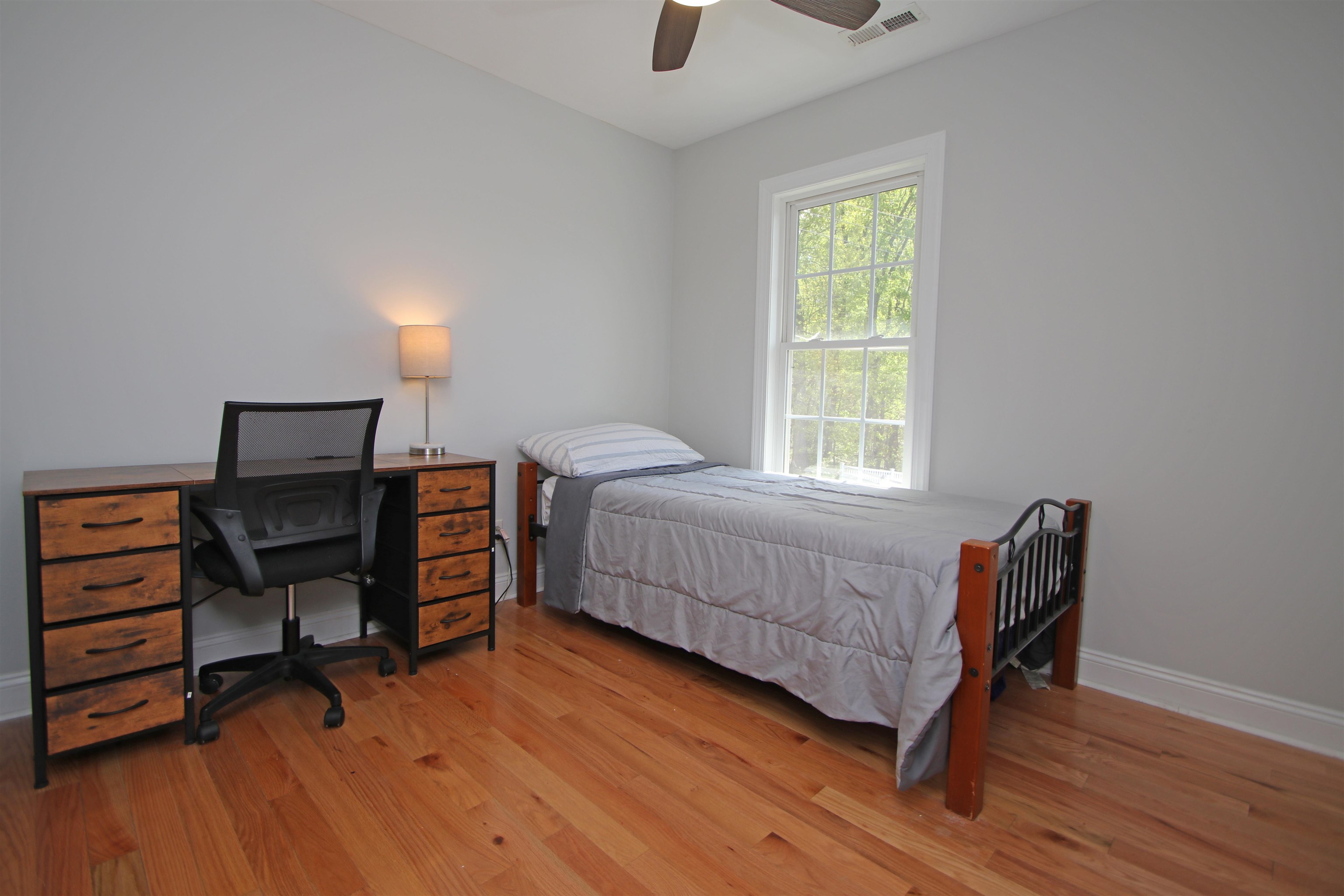 1810 MANOR DR, HARRISONBURG, Virginia 22801, 4 Bedrooms Bedrooms, ,2 BathroomsBathrooms,Residential,1810 MANOR DR,676266 MLS # 676266