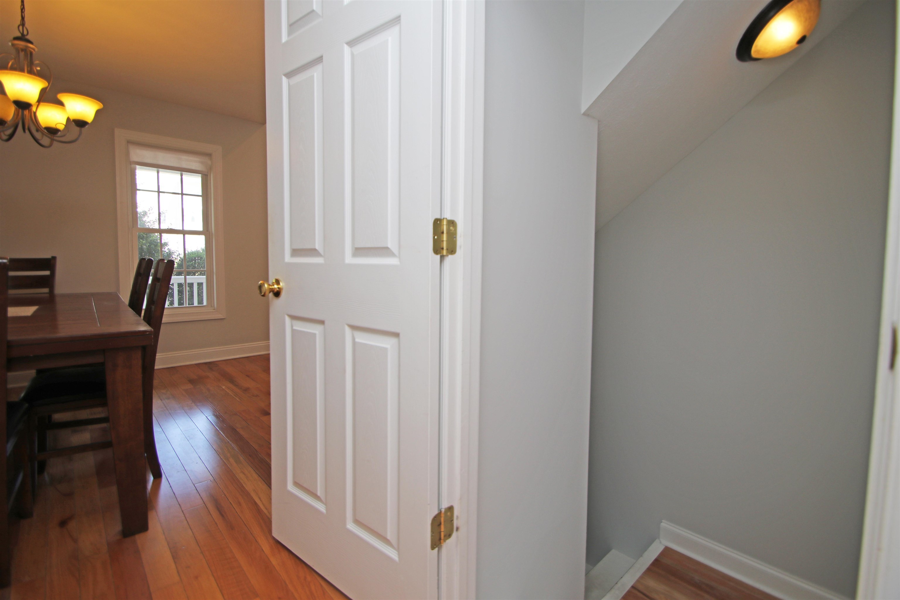 1810 MANOR DR, HARRISONBURG, Virginia 22801, 4 Bedrooms Bedrooms, ,2 BathroomsBathrooms,Residential,1810 MANOR DR,676266 MLS # 676266