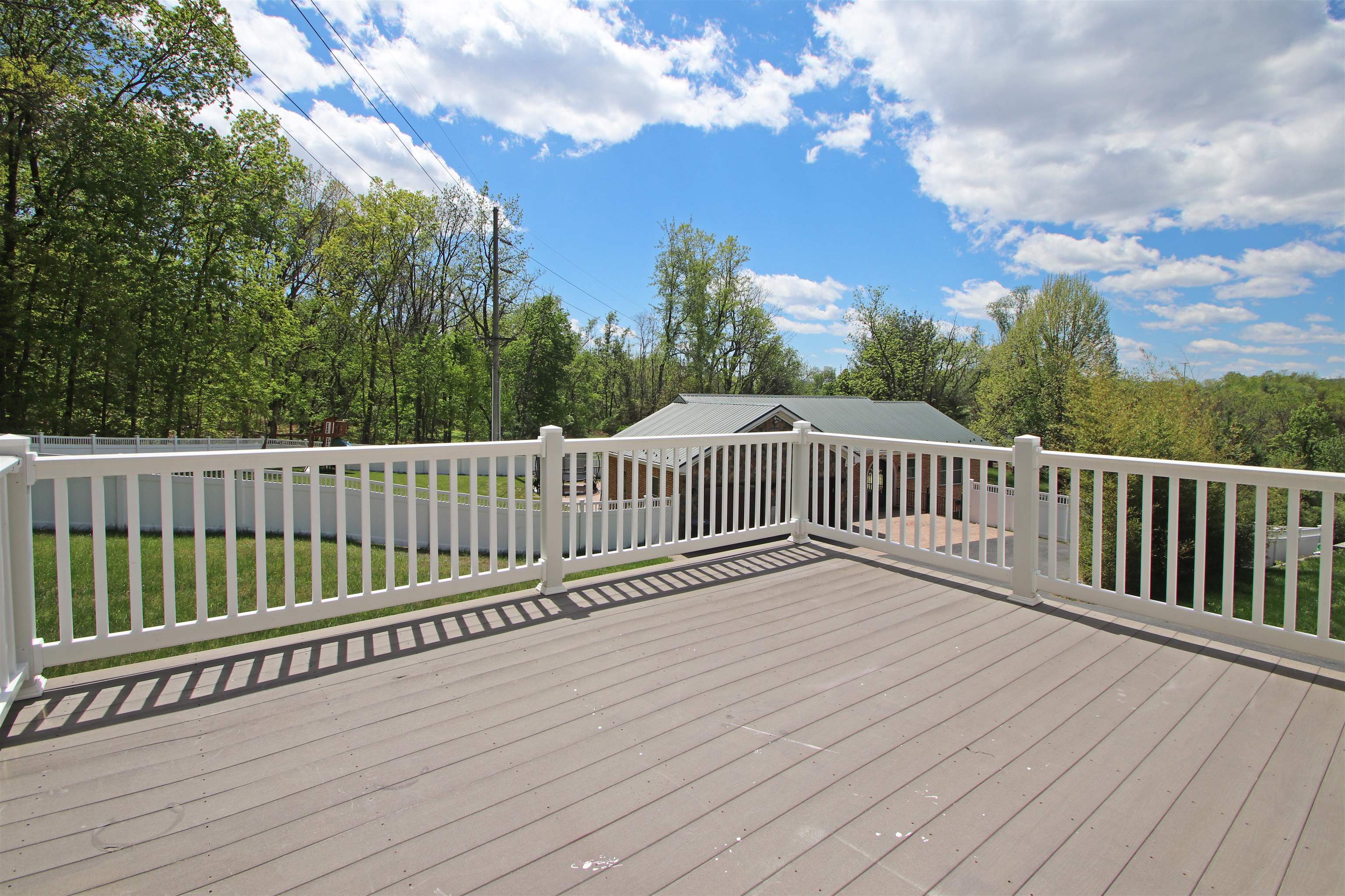 1810 MANOR DR, HARRISONBURG, Virginia 22801, 4 Bedrooms Bedrooms, ,2 BathroomsBathrooms,Residential,1810 MANOR DR,676266 MLS # 676266