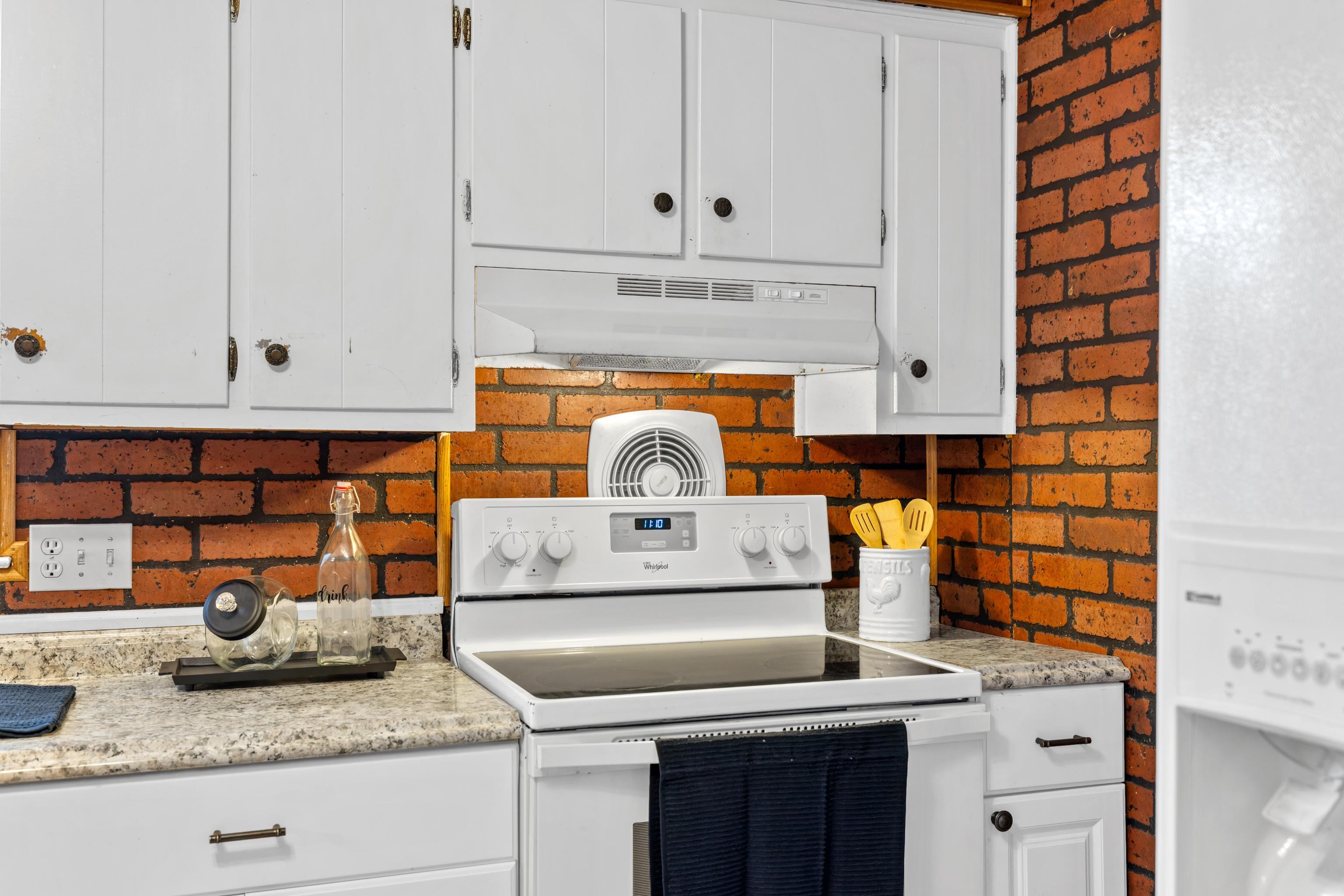 27 SHEN VALLEY DR, WEYERS CAVE, Virginia 24486, 3 Bedrooms Bedrooms, ,1 BathroomBathrooms,Residential,27 SHEN VALLEY DR,676267 MLS # 676267