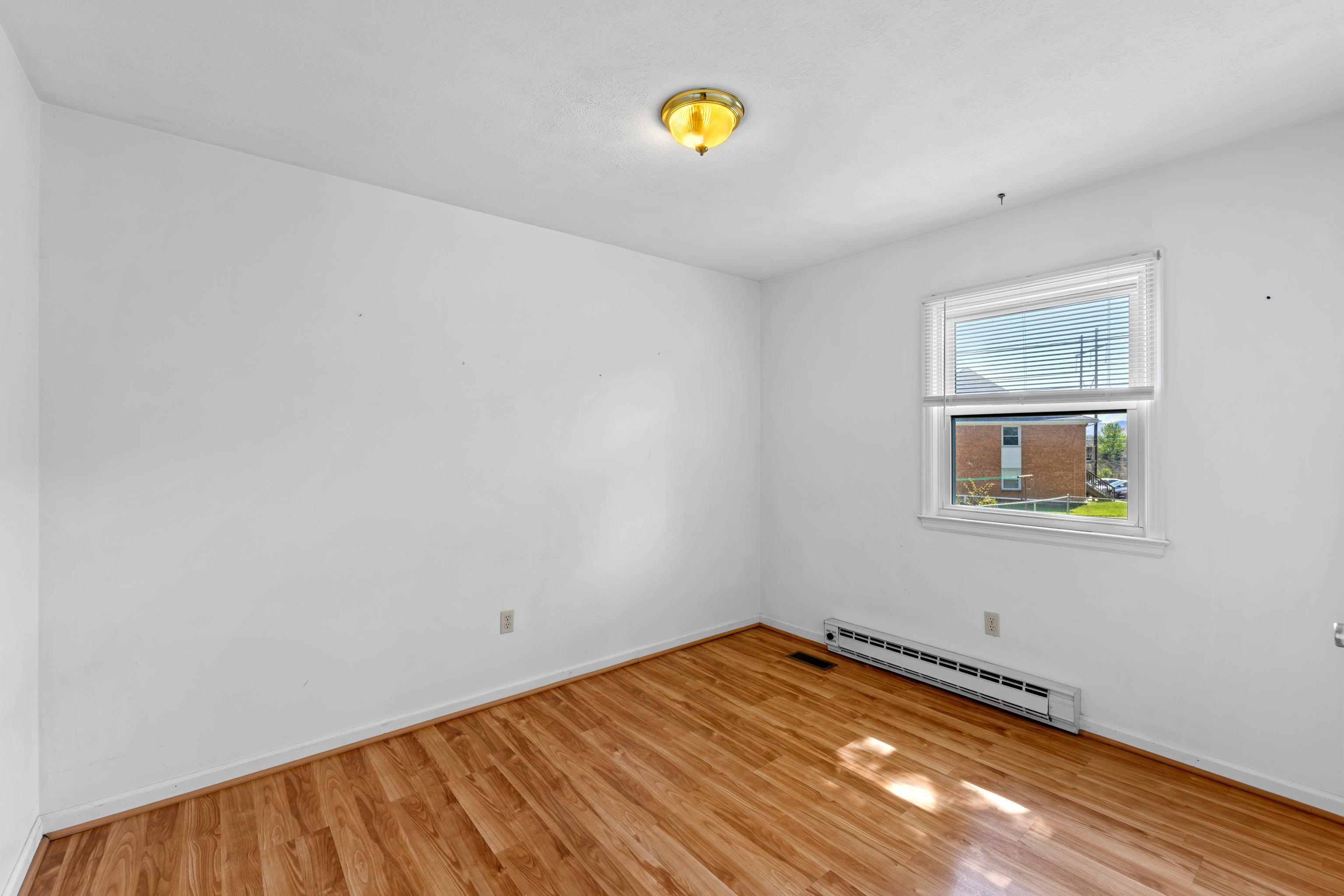 27 SHEN VALLEY DR, WEYERS CAVE, Virginia 24486, 3 Bedrooms Bedrooms, ,1 BathroomBathrooms,Residential,27 SHEN VALLEY DR,676267 MLS # 676267