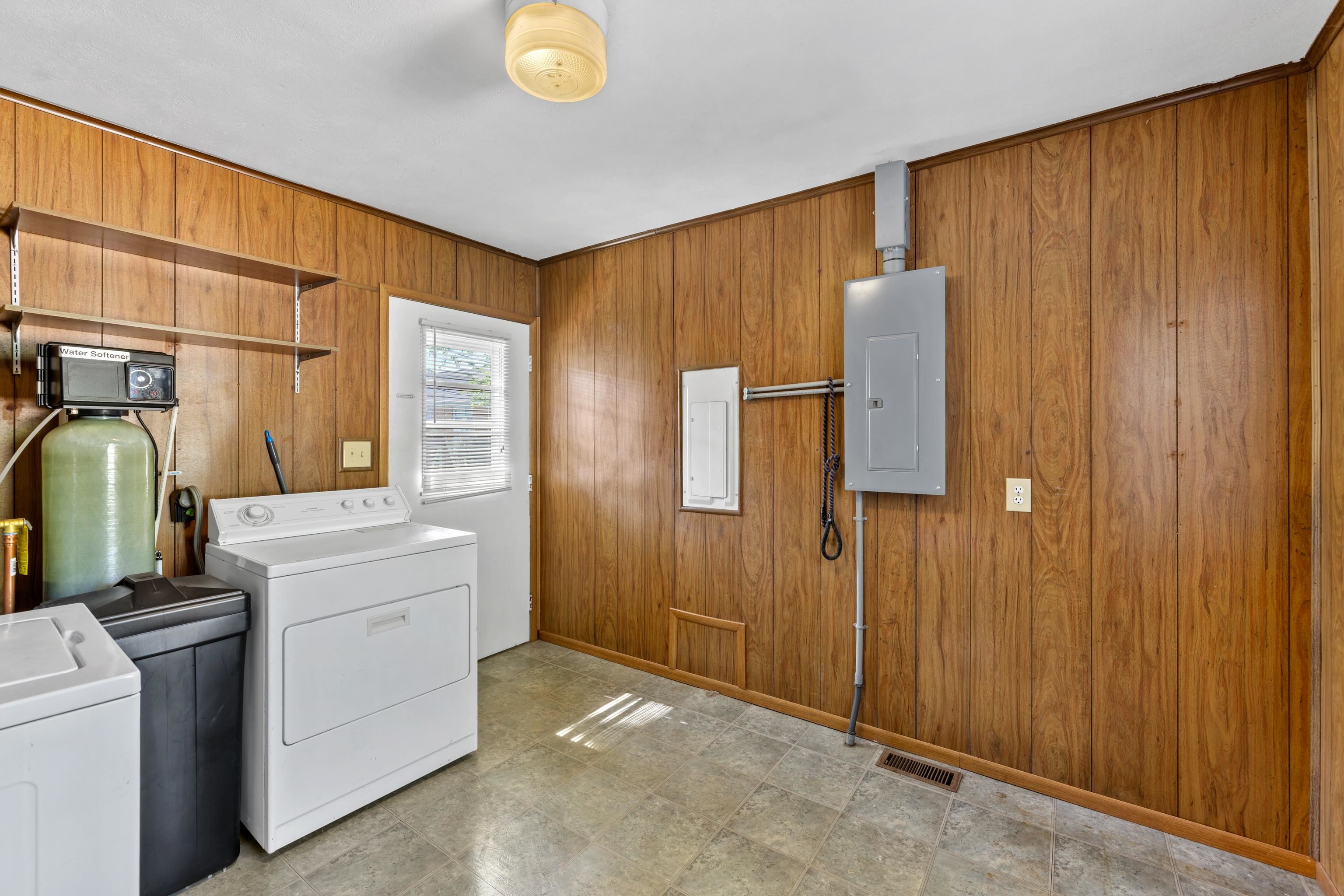 27 SHEN VALLEY DR, WEYERS CAVE, Virginia 24486, 3 Bedrooms Bedrooms, ,1 BathroomBathrooms,Residential,27 SHEN VALLEY DR,676267 MLS # 676267