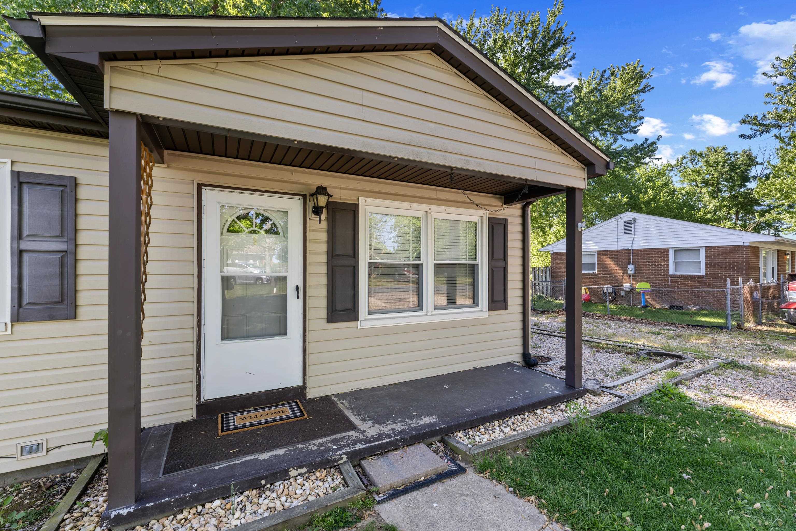 27 SHEN VALLEY DR, WEYERS CAVE, Virginia 24486, 3 Bedrooms Bedrooms, ,1 BathroomBathrooms,Residential,27 SHEN VALLEY DR,676267 MLS # 676267