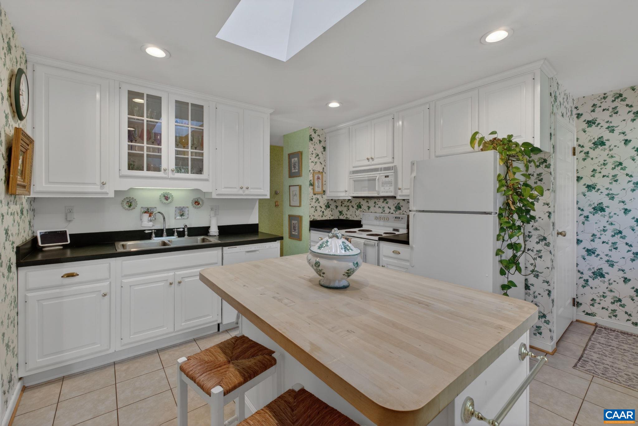 2519 COMMONWEALTH DR, CHARLOTTESVILLE, Virginia 22901, 3 Bedrooms Bedrooms, ,2 BathroomsBathrooms,Residential,The Commonwealth Cottage,2519 COMMONWEALTH DR,676271 MLS # 676271