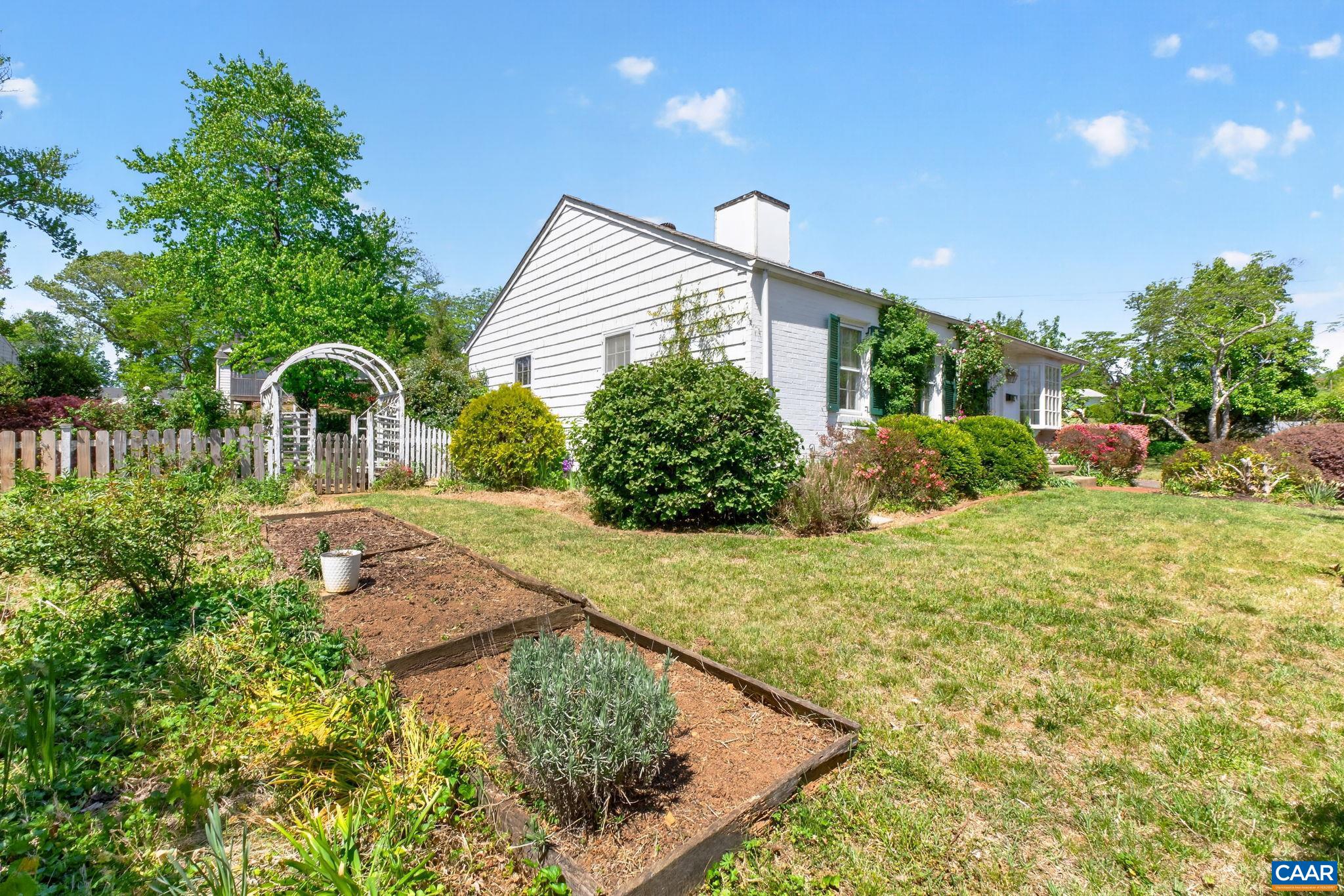 2519 COMMONWEALTH DR, CHARLOTTESVILLE, Virginia 22901, 3 Bedrooms Bedrooms, ,2 BathroomsBathrooms,Residential,The Commonwealth Cottage,2519 COMMONWEALTH DR,676271 MLS # 676271