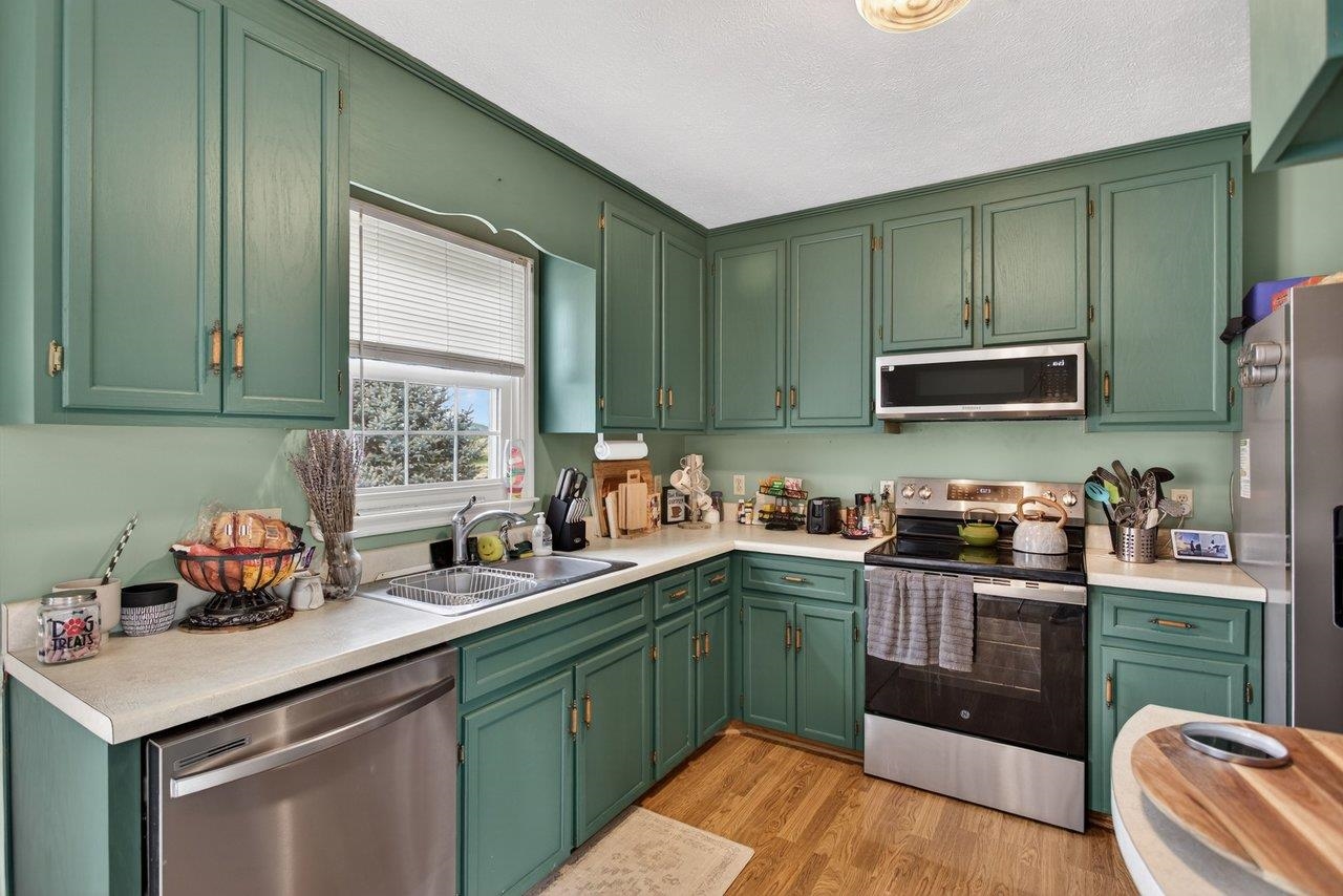 6087 W DONNAGAIL DR, PENN LAIRD, Virginia 22846, 4 Bedrooms Bedrooms, ,2 BathroomsBathrooms,Residential,6087 W DONNAGAIL DR,676272 MLS # 676272