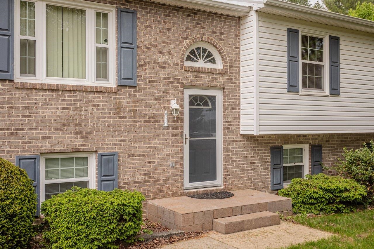 6087 W DONNAGAIL DR, PENN LAIRD, Virginia 22846, 4 Bedrooms Bedrooms, ,2 BathroomsBathrooms,Residential,6087 W DONNAGAIL DR,676272 MLS # 676272