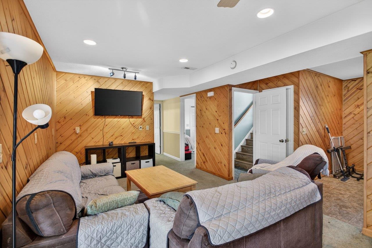 6087 W DONNAGAIL DR, PENN LAIRD, Virginia 22846, 4 Bedrooms Bedrooms, ,2 BathroomsBathrooms,Residential,6087 W DONNAGAIL DR,676272 MLS # 676272