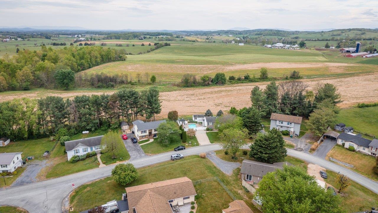 6087 W DONNAGAIL DR, PENN LAIRD, Virginia 22846, 4 Bedrooms Bedrooms, ,2 BathroomsBathrooms,Residential,6087 W DONNAGAIL DR,676272 MLS # 676272