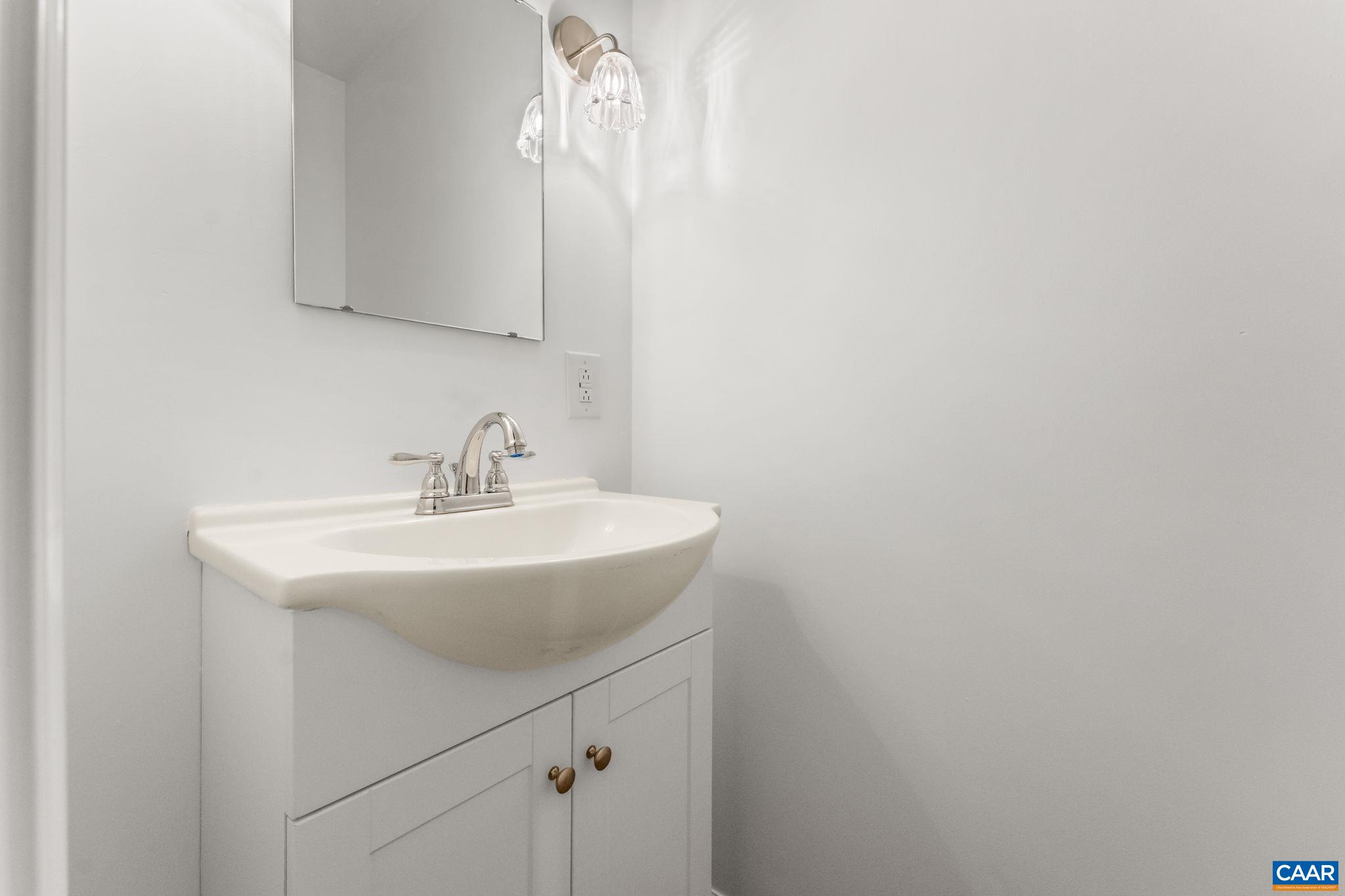 119 WEST PARK DR, CHARLOTTESVILLE, Virginia 22901, 3 Bedrooms Bedrooms, ,1 BathroomBathrooms,Residential,119 WEST PARK DR,676275 MLS # 676275