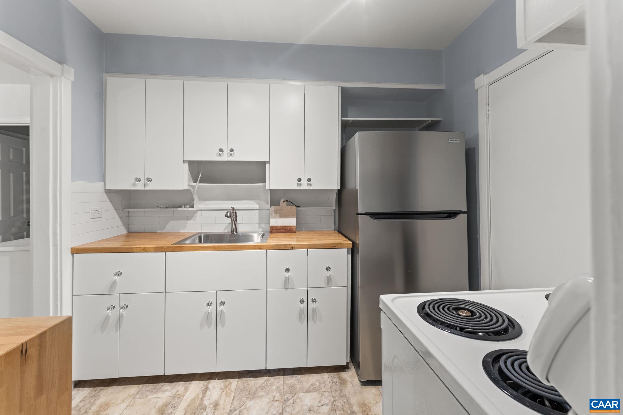 119 WEST PARK DR, CHARLOTTESVILLE, Virginia 22901, 3 Bedrooms Bedrooms, ,1 BathroomBathrooms,Residential,119 WEST PARK DR,676275 MLS # 676275