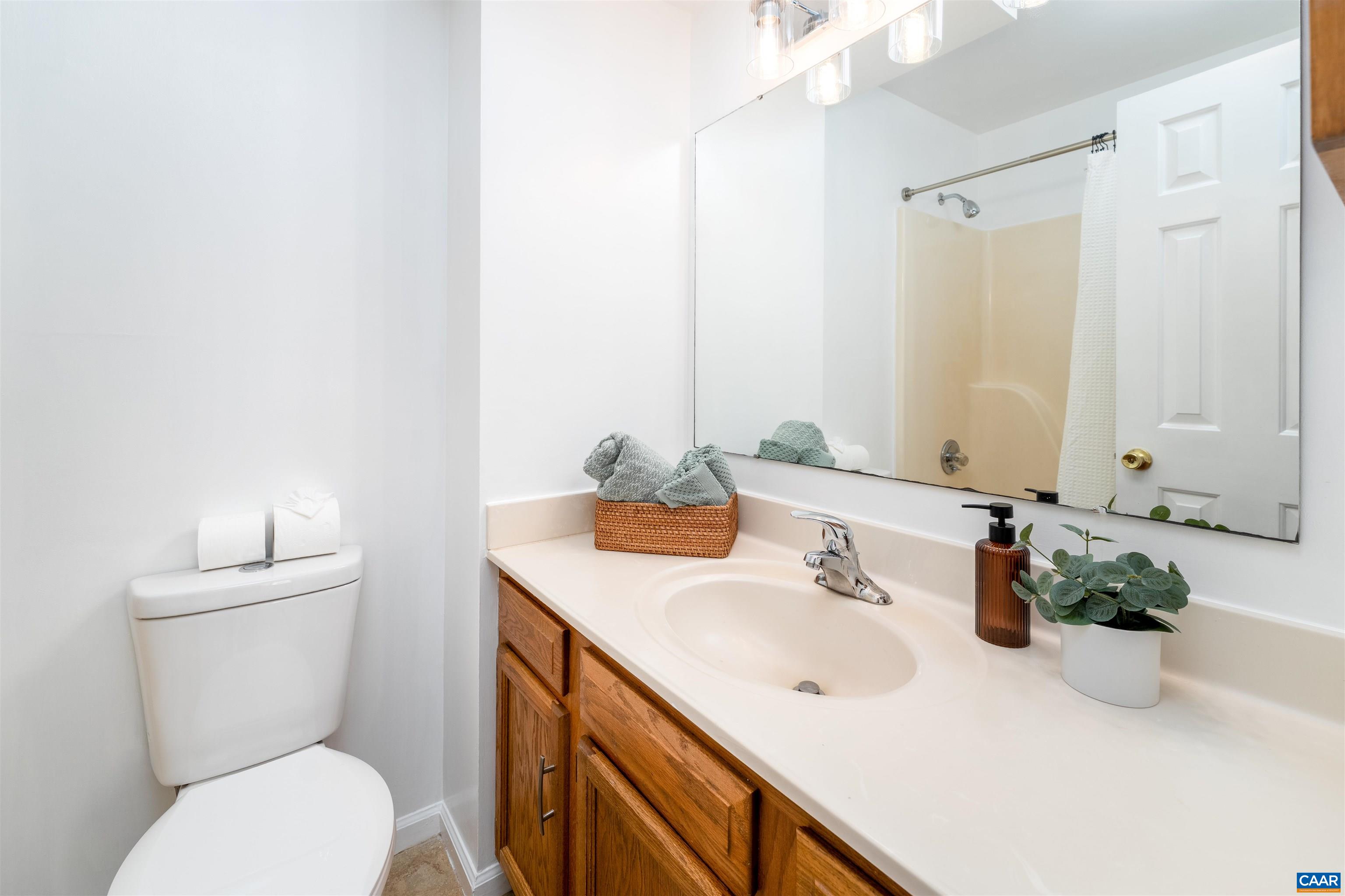 220 HOMESTEAD LN, CHARLOTTESVILLE, Virginia 22902, 3 Bedrooms Bedrooms, ,2 BathroomsBathrooms,Residential,220 HOMESTEAD LN,676061 MLS # 676061