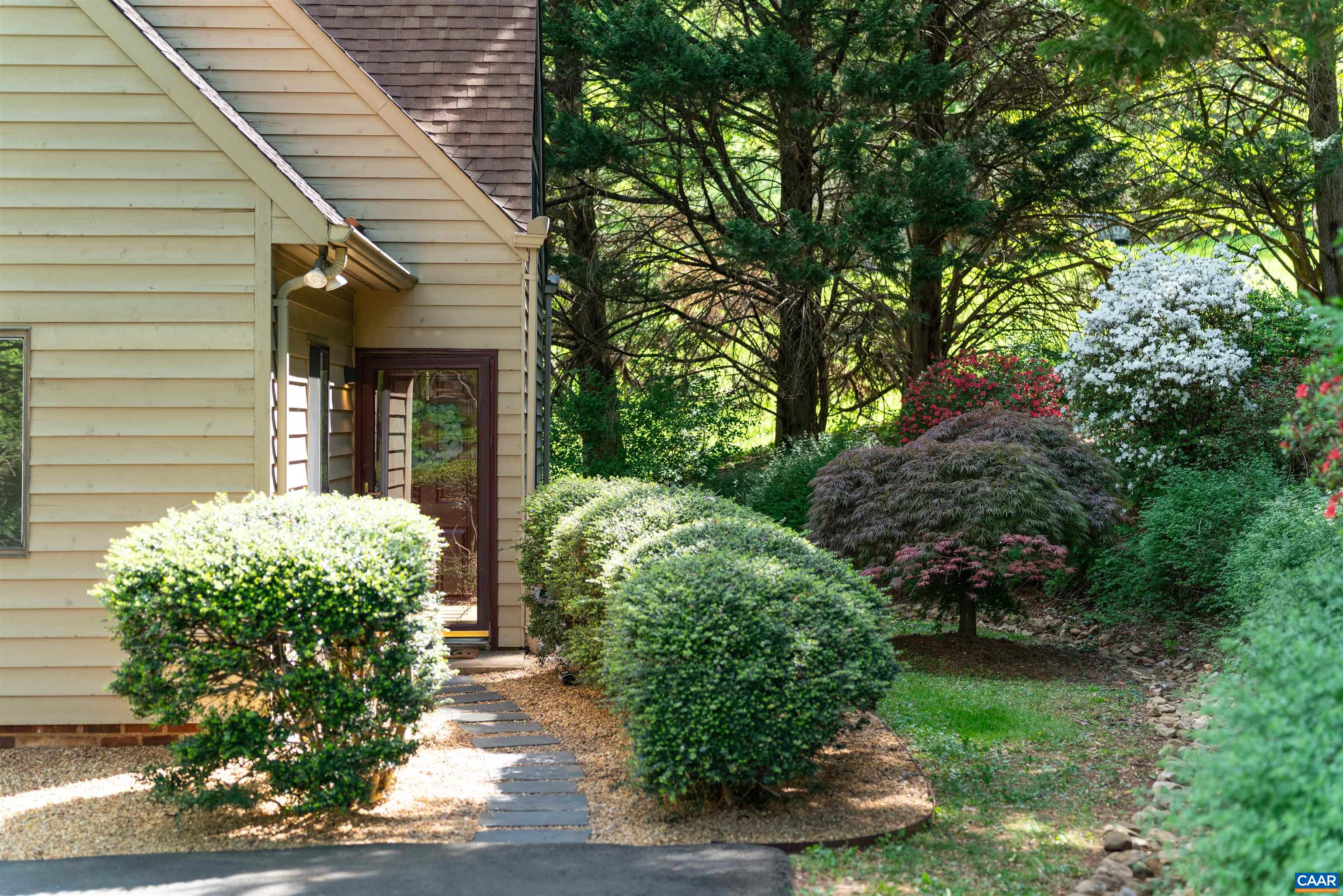 220 HOMESTEAD LN, CHARLOTTESVILLE, Virginia 22902, 3 Bedrooms Bedrooms, ,2 BathroomsBathrooms,Residential,220 HOMESTEAD LN,676061 MLS # 676061