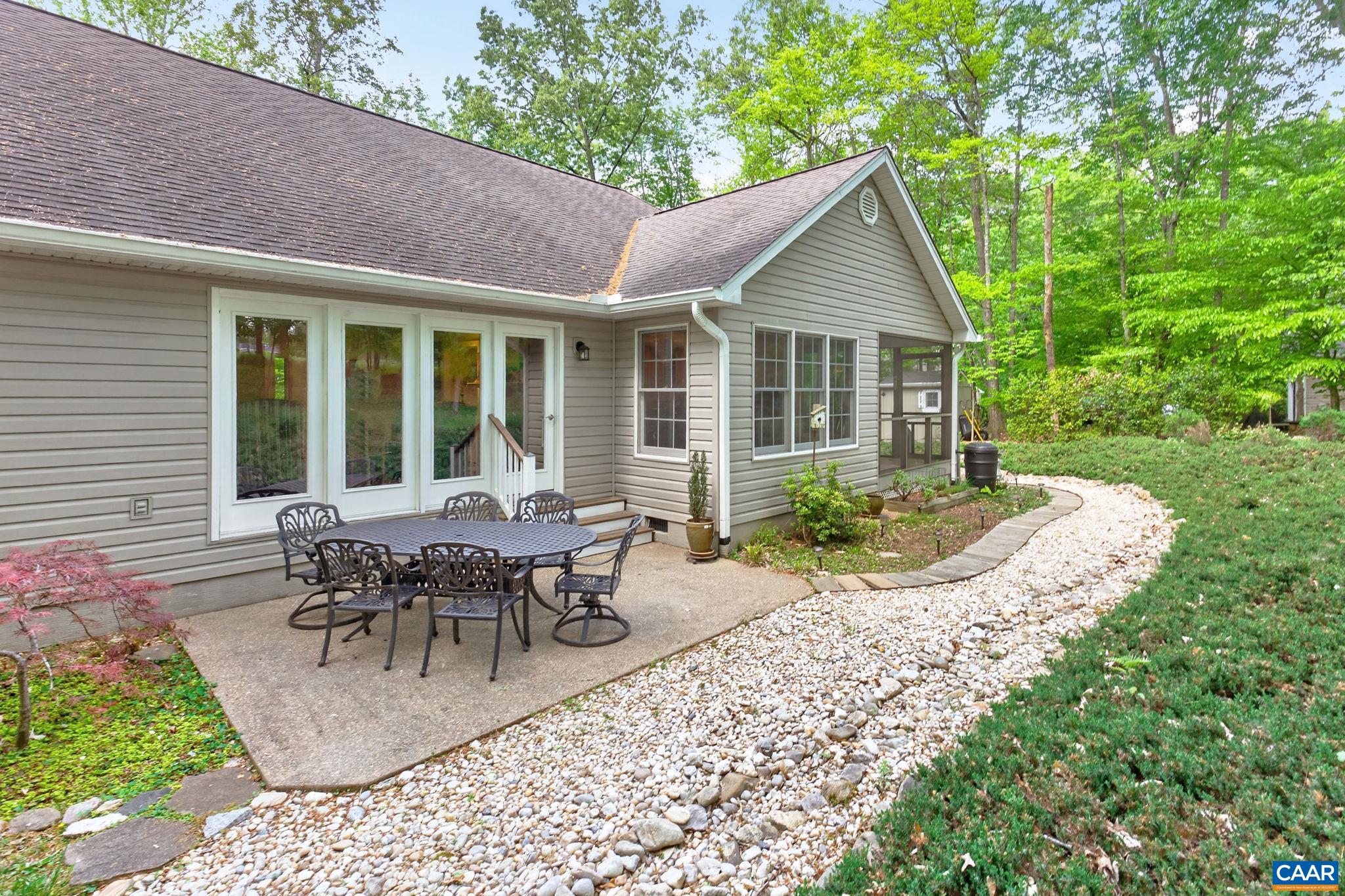 10 LOCKS RD, PALMYRA, Virginia 22963, 3 Bedrooms Bedrooms, ,2 BathroomsBathrooms,Residential,10 LOCKS RD,676173 MLS # 676173