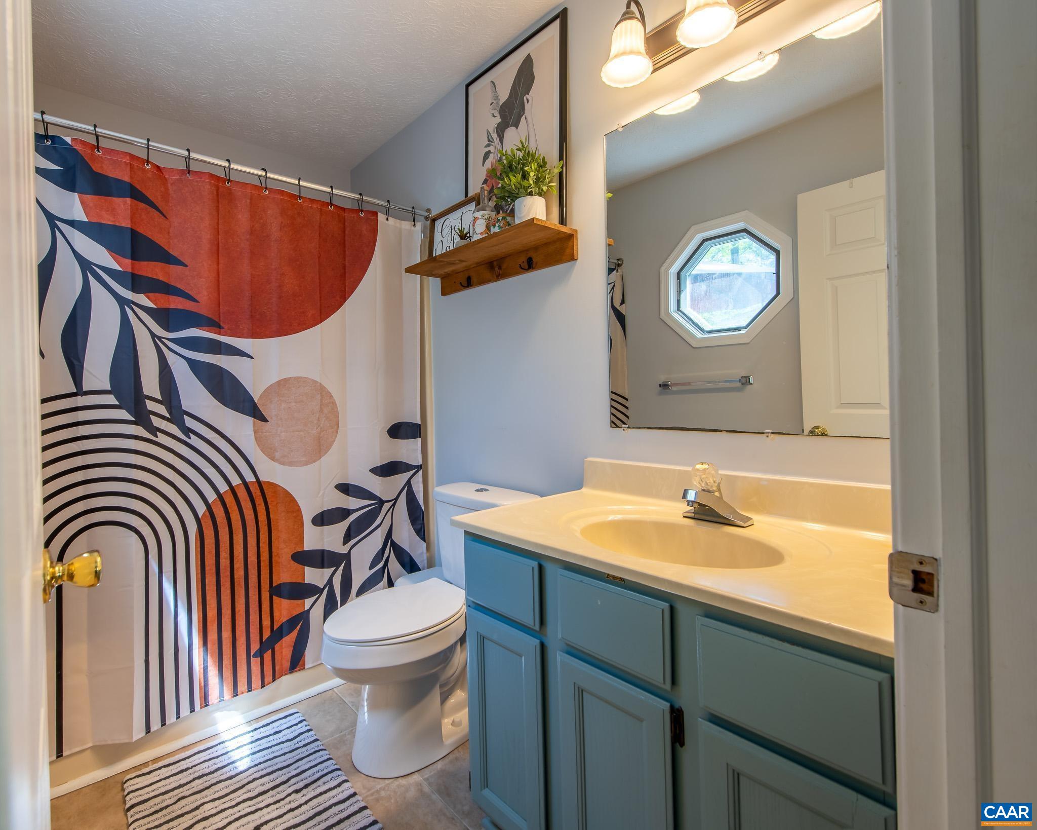 942 JEFFERSON DR, PALMYRA, Virginia 22963, 3 Bedrooms Bedrooms, ,2 BathroomsBathrooms,Residential,HELLO-CHARMING HOME!,942 JEFFERSON DR,676193 MLS # 676193