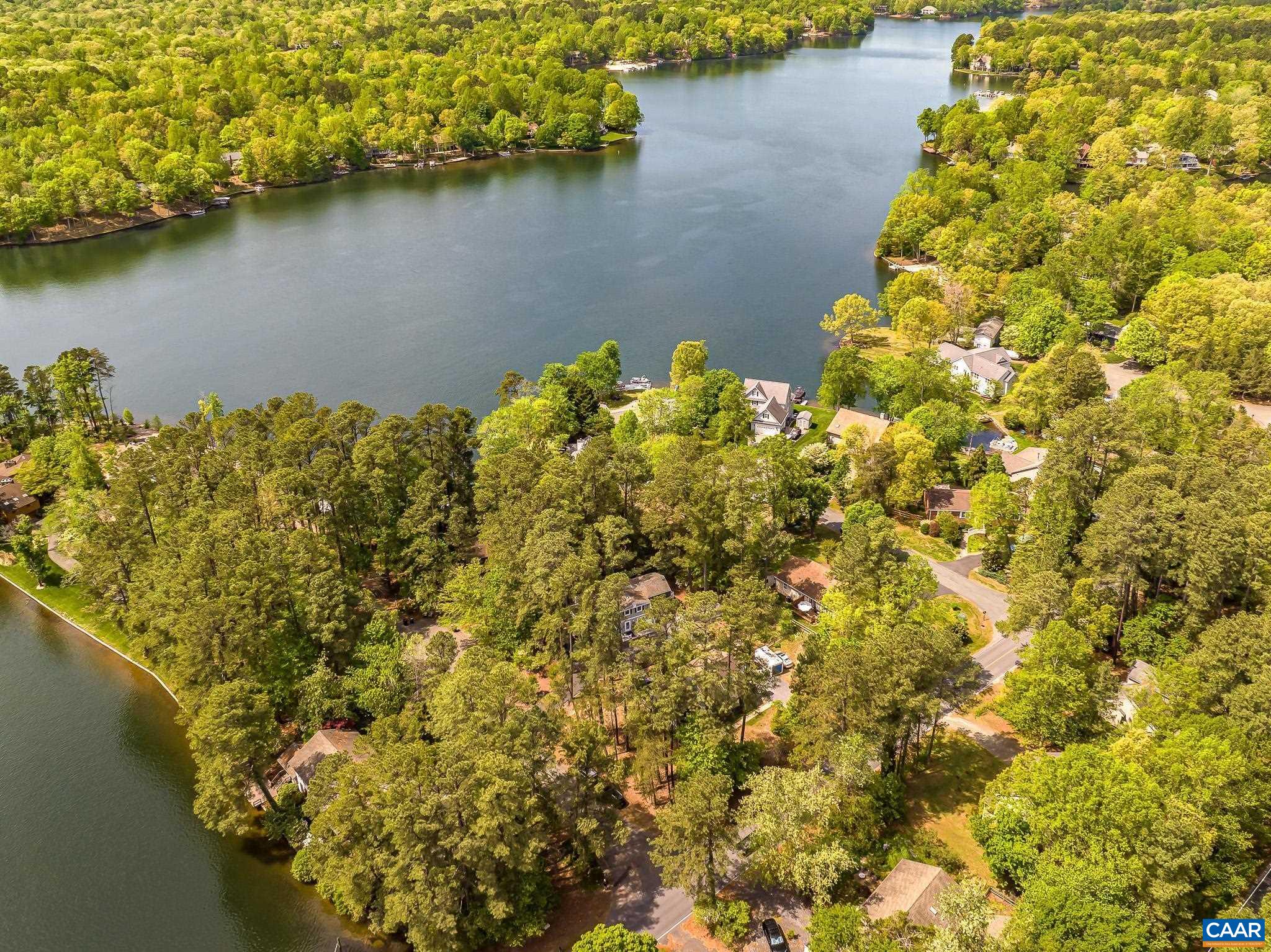 942 JEFFERSON DR, PALMYRA, Virginia 22963, 3 Bedrooms Bedrooms, ,2 BathroomsBathrooms,Residential,HELLO-CHARMING HOME!,942 JEFFERSON DR,676193 MLS # 676193