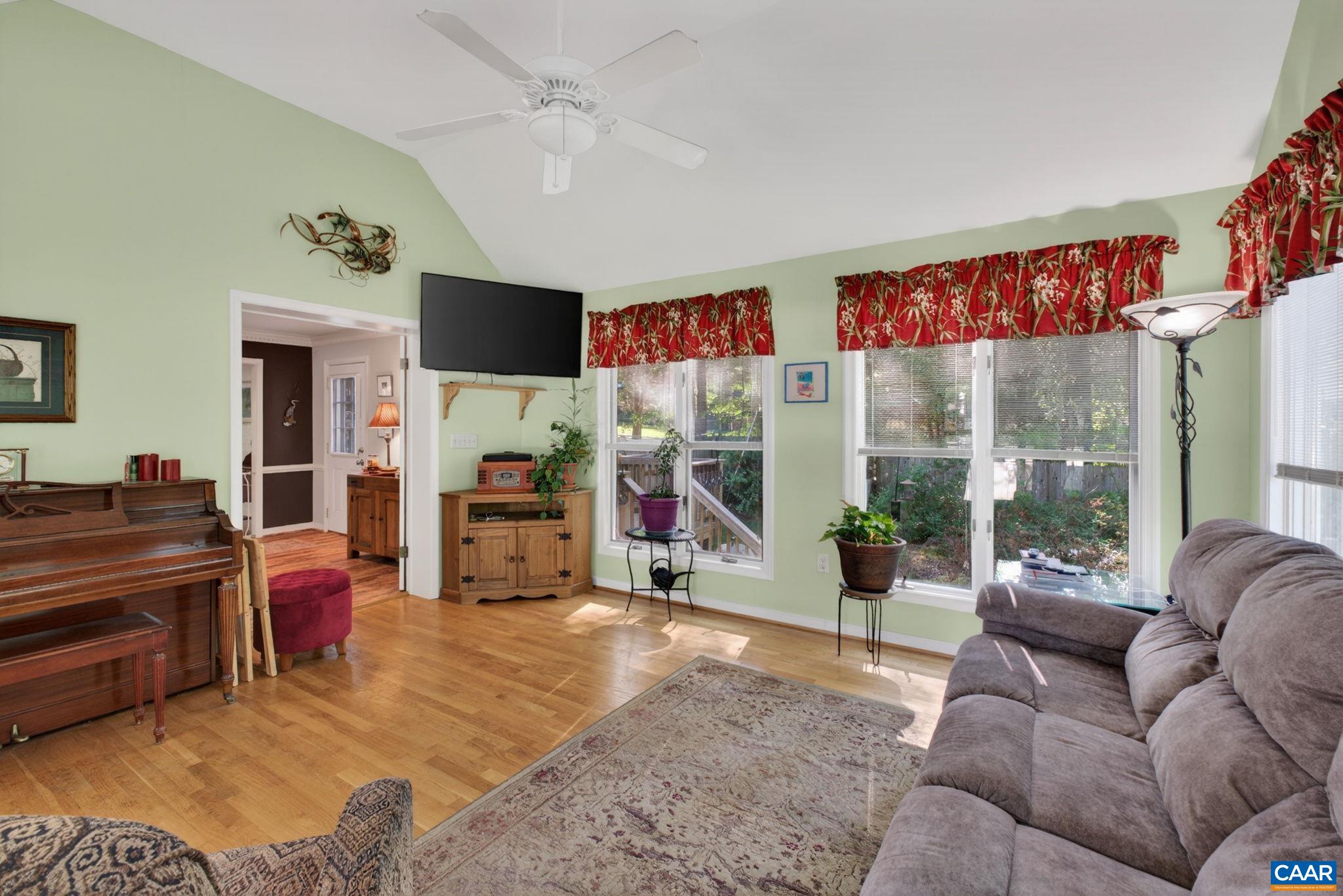 2305 OLD COACH LN, HENRICO, Virginia 23238, 4 Bedrooms Bedrooms, ,2 BathroomsBathrooms,Residential,2305 OLD COACH LN,676277 MLS # 676277