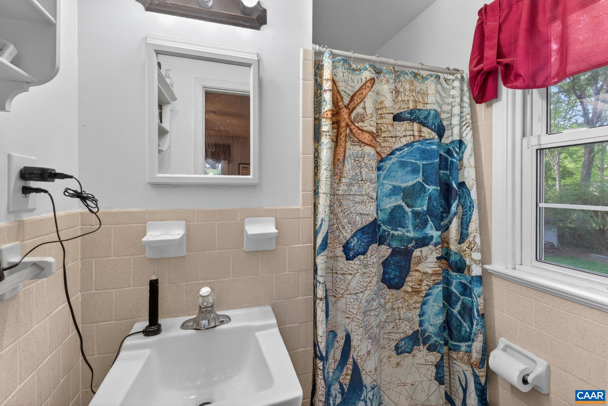 2305 OLD COACH LN, HENRICO, Virginia 23238, 4 Bedrooms Bedrooms, ,2 BathroomsBathrooms,Residential,2305 OLD COACH LN,676277 MLS # 676277