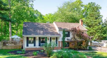 2305 OLD COACH LN, HENRICO, Virginia 23238, 4 Bedrooms Bedrooms, ,2 BathroomsBathrooms,Residential,2305 OLD COACH LN,676277 MLS # 676277