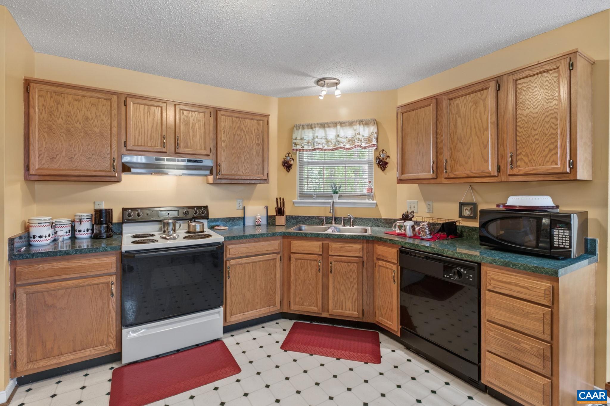 804 MAPLEGROVE DR, RICHMOND, Virginia 23223, 4 Bedrooms Bedrooms, ,2 BathroomsBathrooms,Residential,804 MAPLEGROVE DR,676278 MLS # 676278