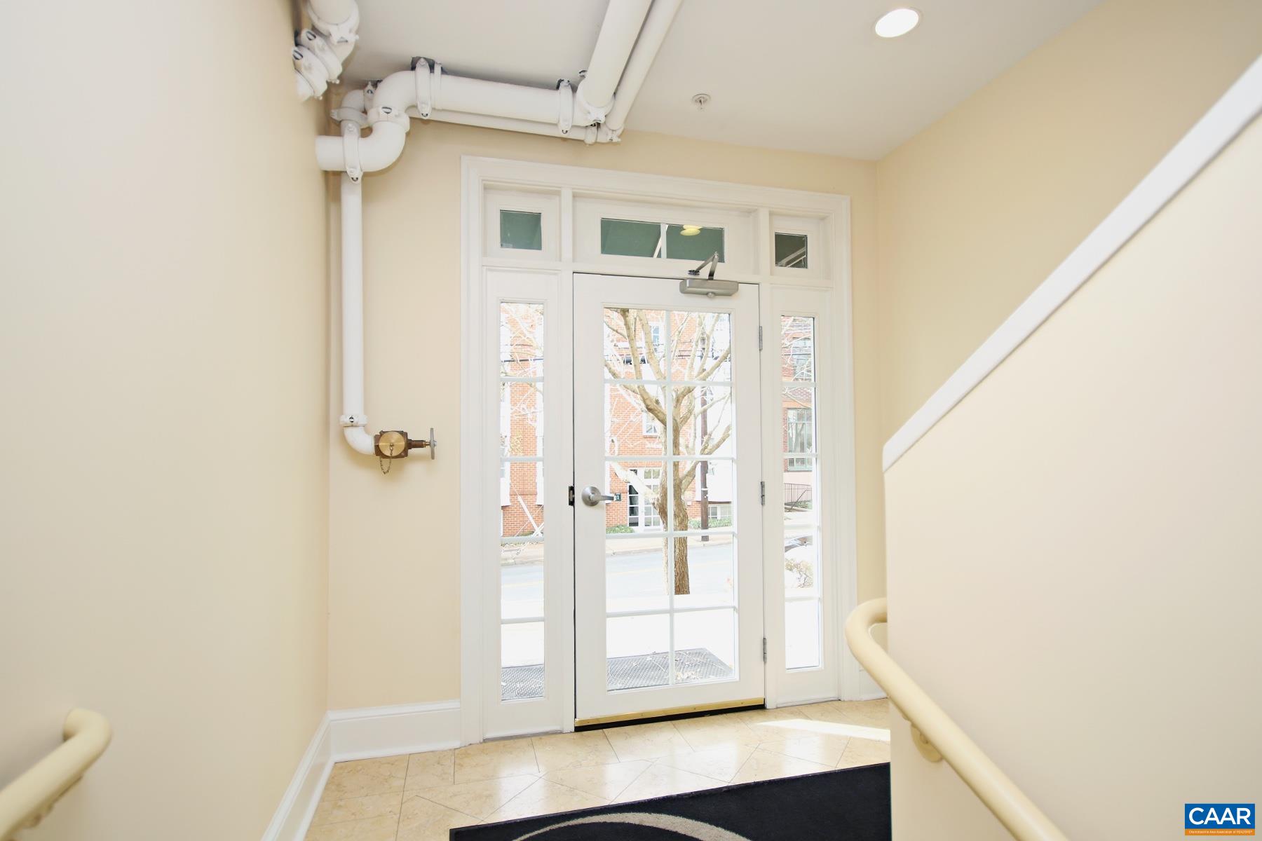 1001 E MARKET ST, CHARLOTTESVILLE, Virginia 22902, 1 Bedroom Bedrooms, ,1 BathroomBathrooms,Residential,1001 E MARKET ST,676282 MLS # 676282