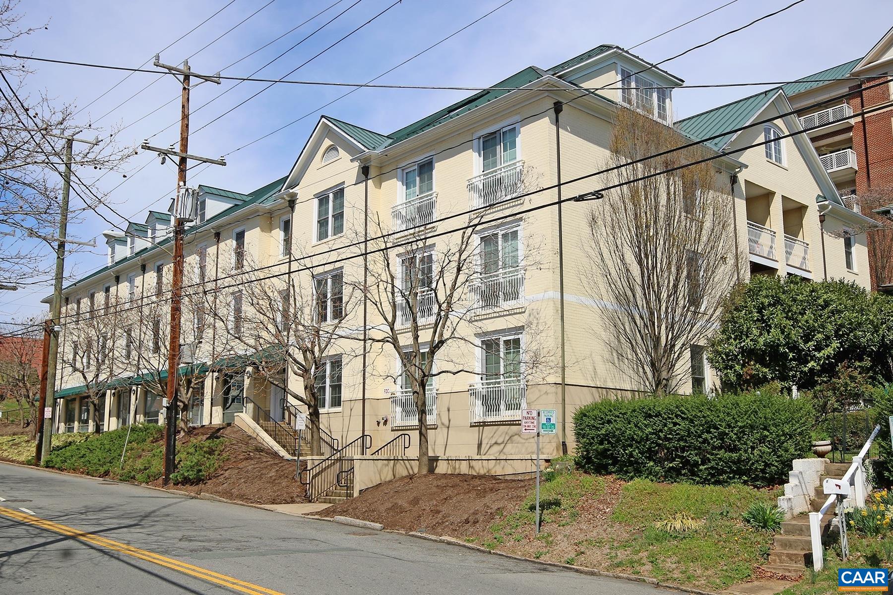 1001 E MARKET ST, CHARLOTTESVILLE, Virginia 22902, 1 Bedroom Bedrooms, ,1 BathroomBathrooms,Residential,1001 E MARKET ST,676282 MLS # 676282