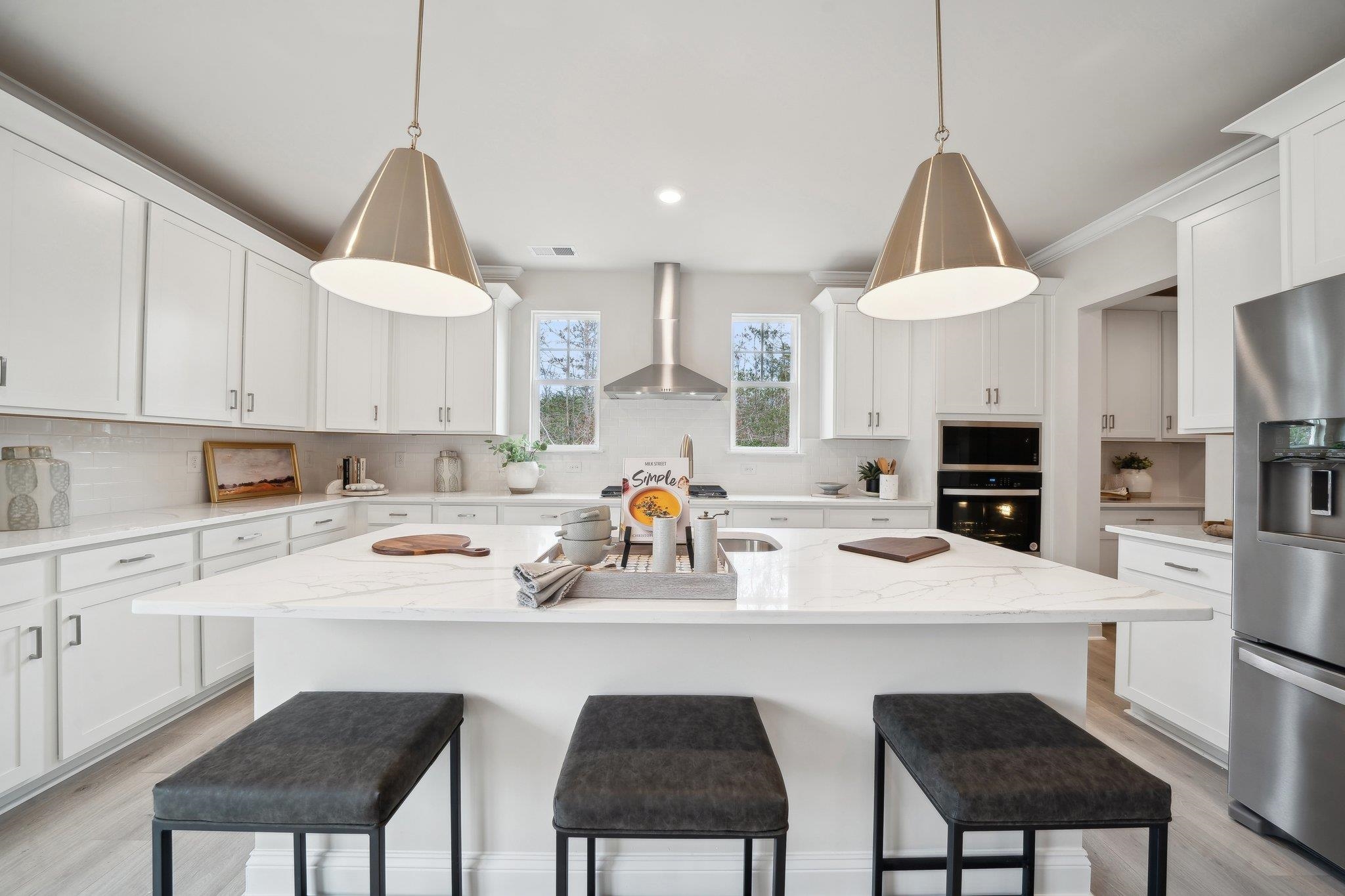 18 AVONWOODS DR, STAUNTON, Virginia 24401, 5 Bedrooms Bedrooms, ,4 BathroomsBathrooms,Residential,18 AVONWOODS DR,676283 MLS # 676283