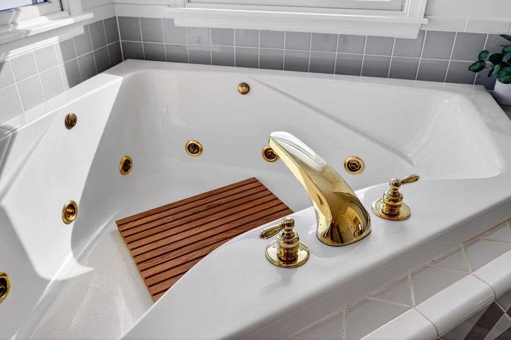 3151 W WIND DR, ROCKINGHAM, Virginia 22801, 4 Bedrooms Bedrooms, ,2 BathroomsBathrooms,Residential,3151 W WIND DR,676286 MLS # 676286