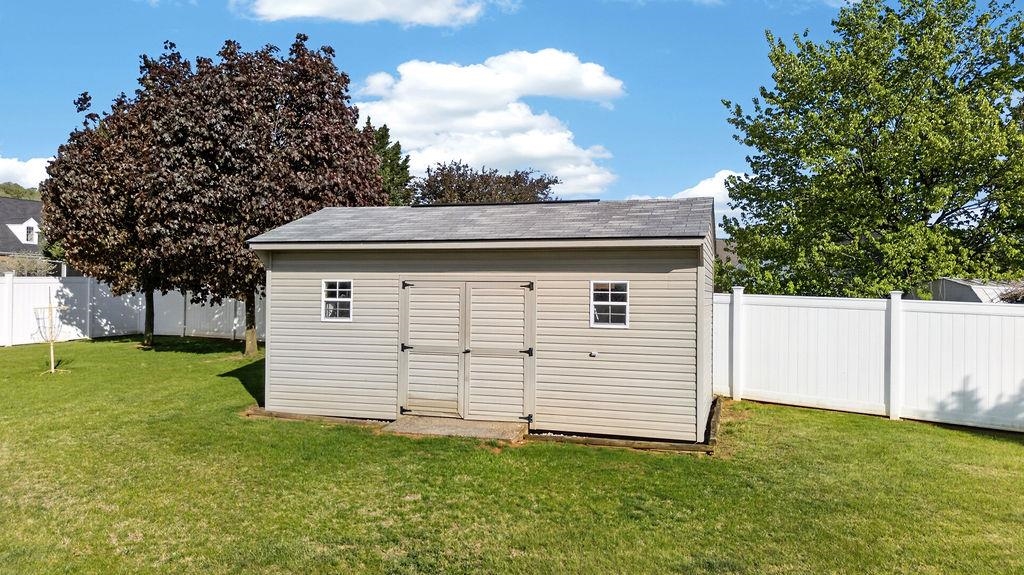 3151 W WIND DR, ROCKINGHAM, Virginia 22801, 4 Bedrooms Bedrooms, ,2 BathroomsBathrooms,Residential,3151 W WIND DR,676286 MLS # 676286