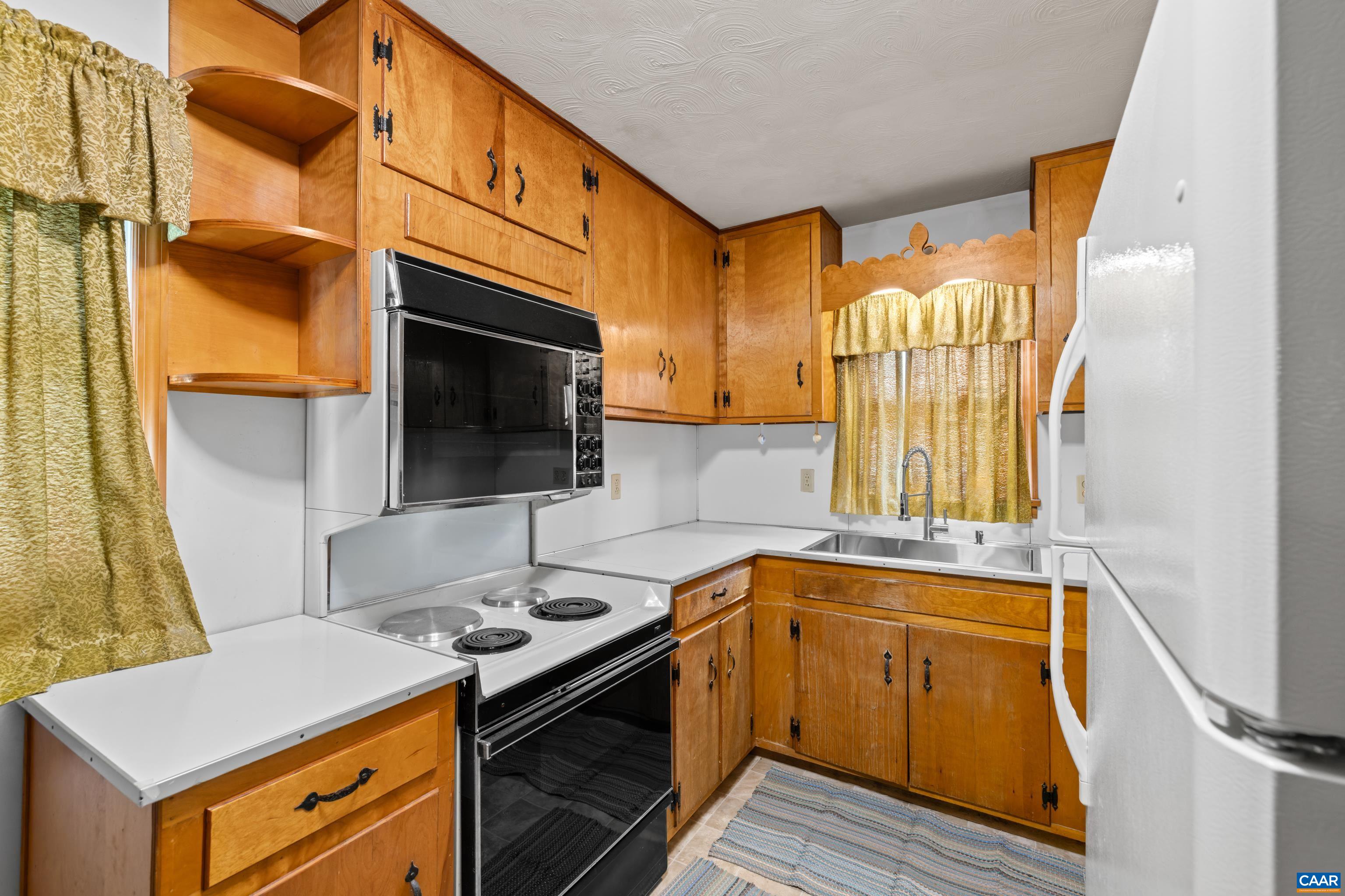 4206 MAURY RIVER RD, ROCKBRIDGE BATHS, Virginia 24473, 3 Bedrooms Bedrooms, ,2 BathroomsBathrooms,Residential,4206 MAURY RIVER RD,676287 MLS # 676287