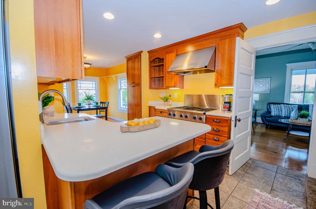 575 PERKINS RD, KENTS STORE, Virginia 23084, 3 Bedrooms Bedrooms, ,2 BathroomsBathrooms,Residential,575 PERKINS RD,VAFN2000640 MLS # VAFN2000640