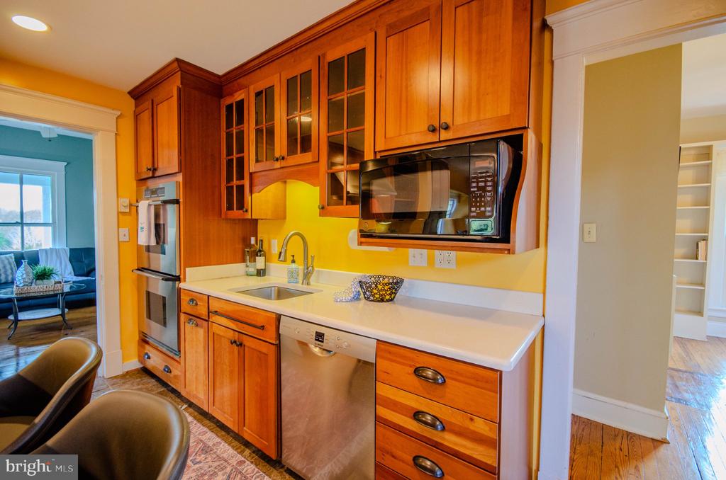 575 PERKINS RD, KENTS STORE, Virginia 23084, 3 Bedrooms Bedrooms, ,2 BathroomsBathrooms,Residential,575 PERKINS RD,VAFN2000640 MLS # VAFN2000640