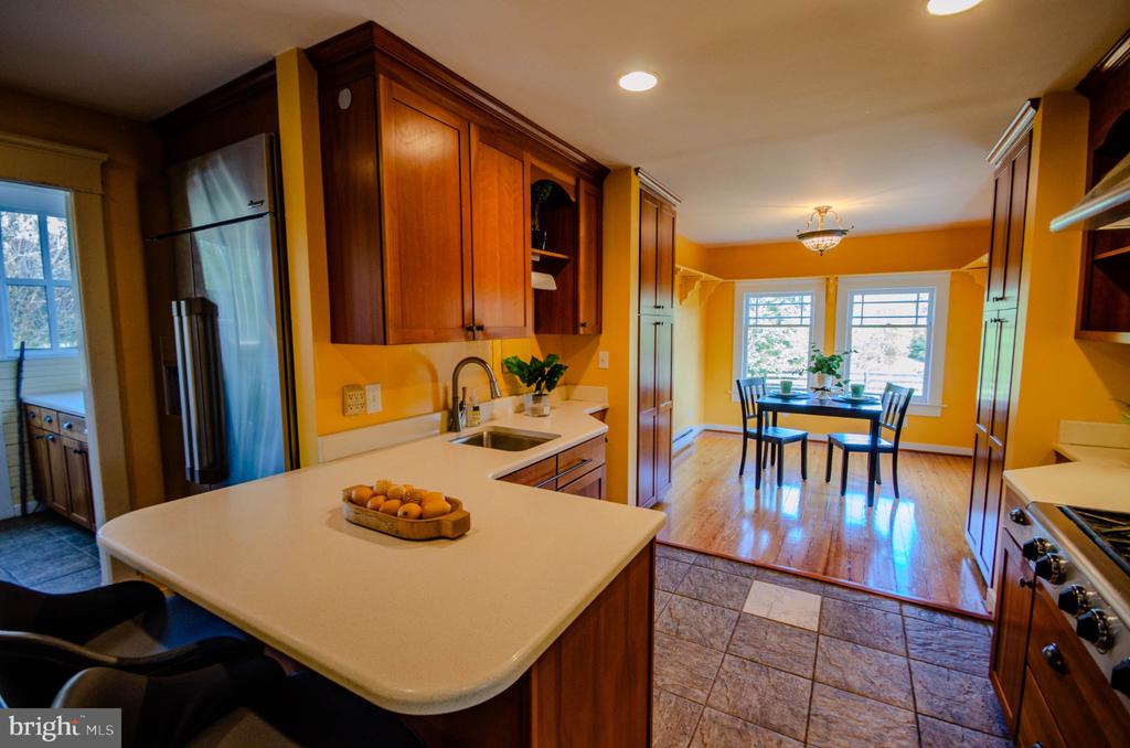 575 PERKINS RD, KENTS STORE, Virginia 23084, 3 Bedrooms Bedrooms, ,2 BathroomsBathrooms,Residential,575 PERKINS RD,VAFN2000640 MLS # VAFN2000640