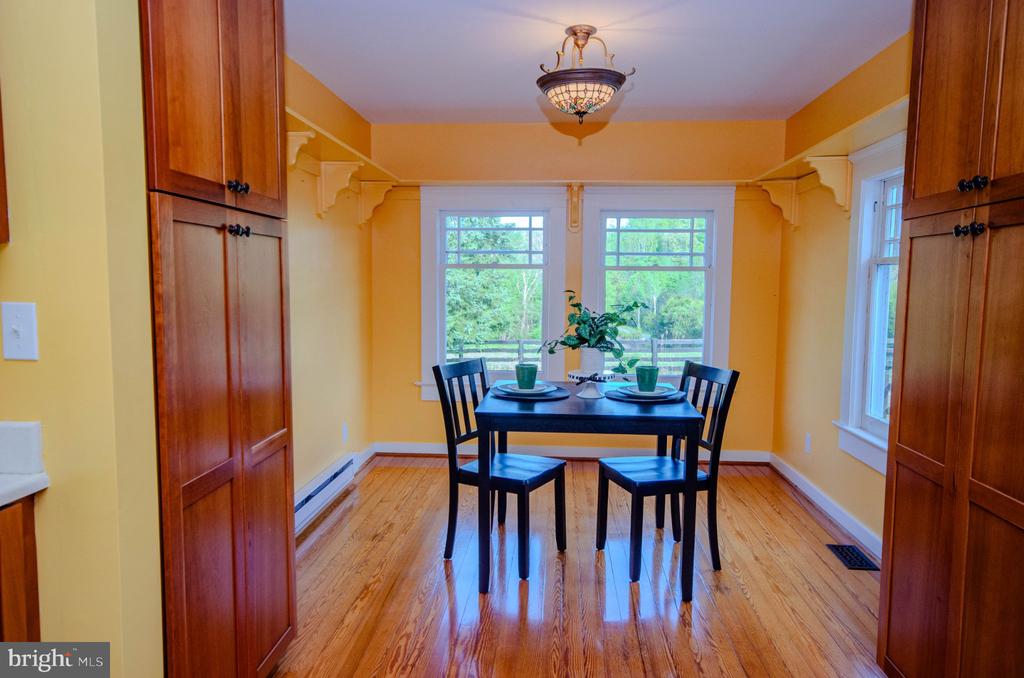 575 PERKINS RD, KENTS STORE, Virginia 23084, 3 Bedrooms Bedrooms, ,2 BathroomsBathrooms,Residential,575 PERKINS RD,VAFN2000640 MLS # VAFN2000640