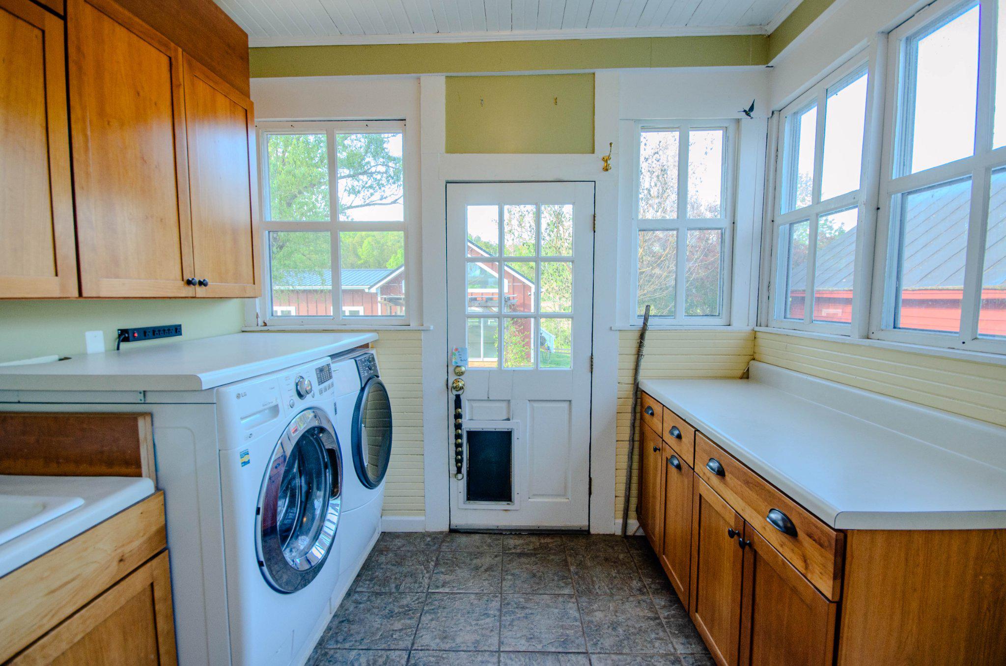 575 PERKINS RD, KENTS STORE, Virginia 23084, 3 Bedrooms Bedrooms, ,2 BathroomsBathrooms,Residential,575 PERKINS RD,VAFN2000640 MLS # VAFN2000640