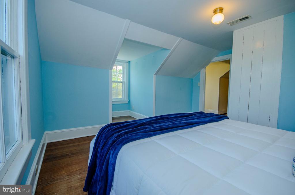 575 PERKINS RD, KENTS STORE, Virginia 23084, 3 Bedrooms Bedrooms, ,2 BathroomsBathrooms,Residential,575 PERKINS RD,VAFN2000640 MLS # VAFN2000640