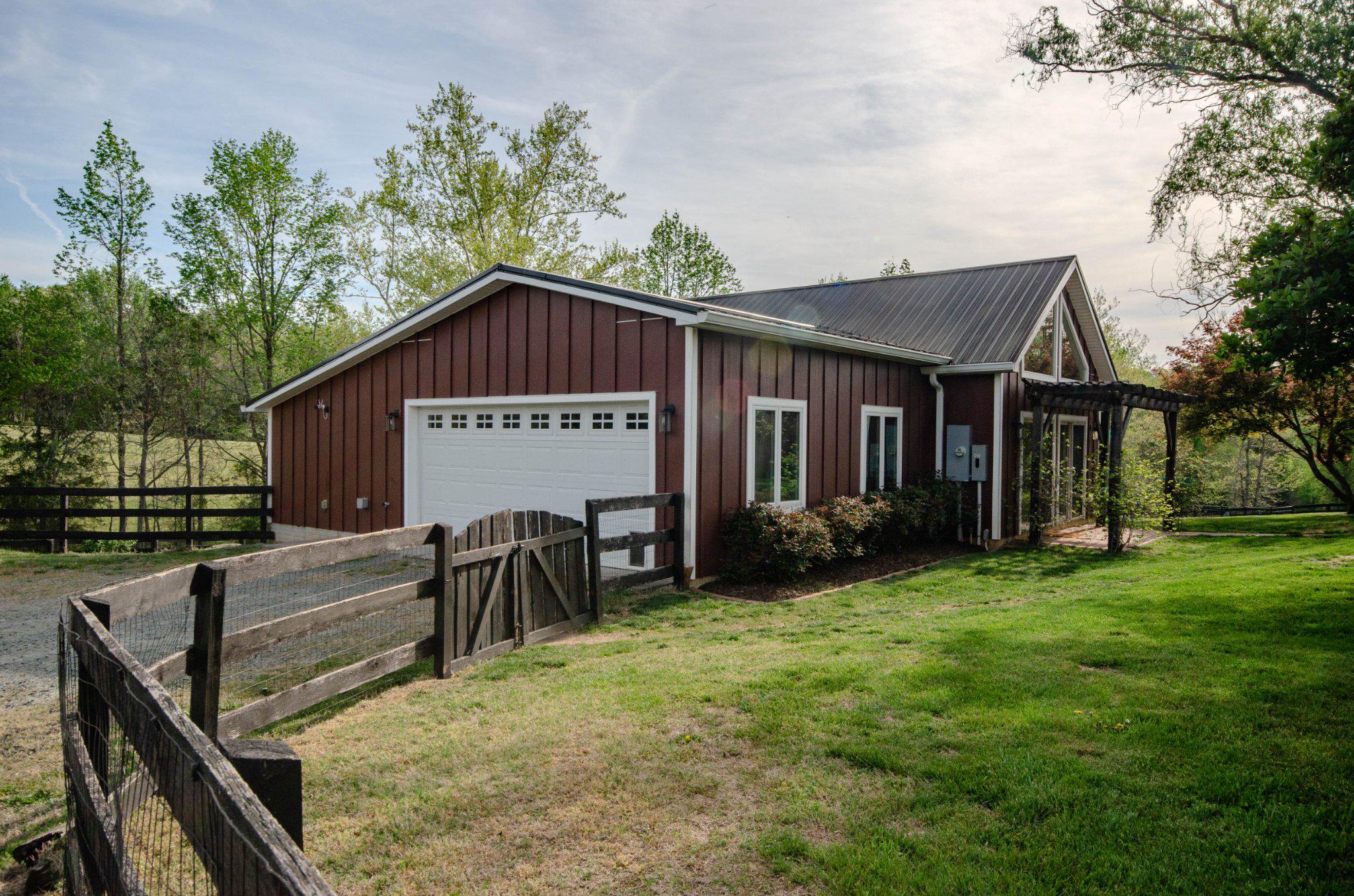 575 PERKINS RD, KENTS STORE, Virginia 23084, 3 Bedrooms Bedrooms, ,2 BathroomsBathrooms,Residential,575 PERKINS RD,VAFN2000640 MLS # VAFN2000640