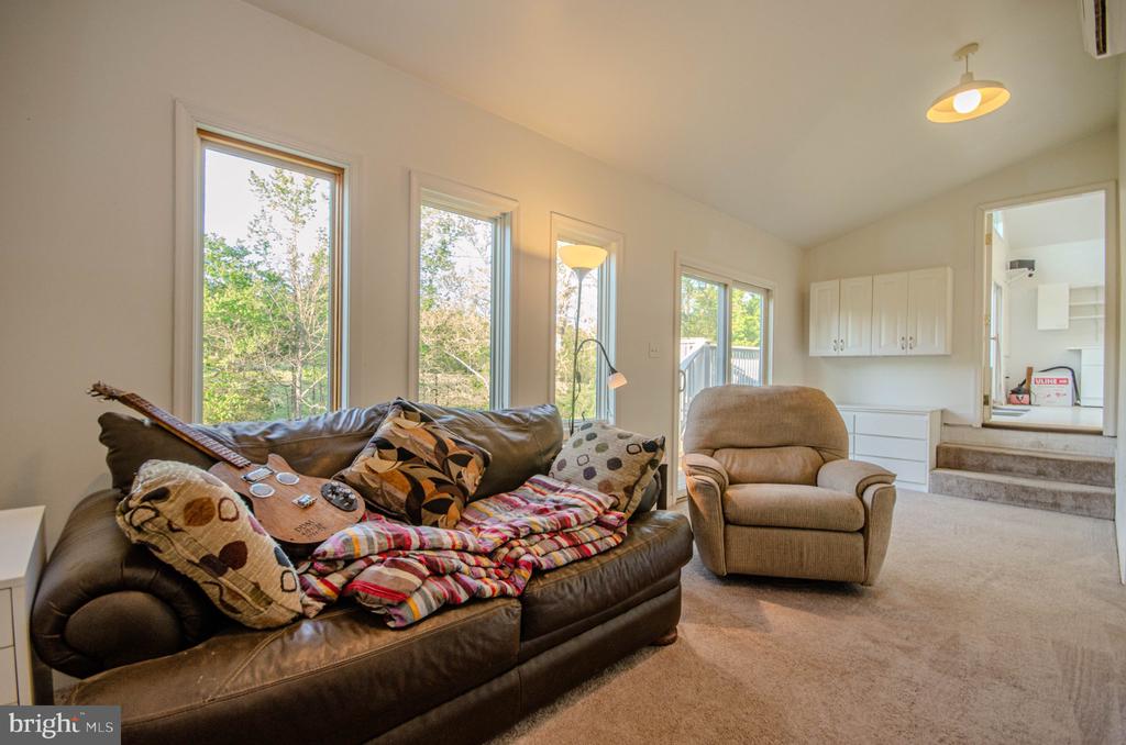 575 PERKINS RD, KENTS STORE, Virginia 23084, 3 Bedrooms Bedrooms, ,2 BathroomsBathrooms,Residential,575 PERKINS RD,VAFN2000640 MLS # VAFN2000640