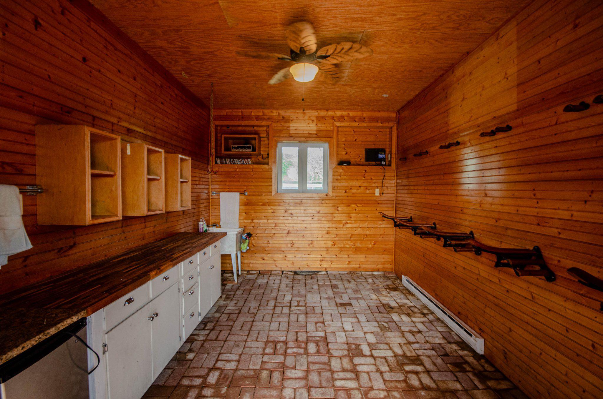 575 PERKINS RD, KENTS STORE, Virginia 23084, 3 Bedrooms Bedrooms, ,2 BathroomsBathrooms,Residential,575 PERKINS RD,VAFN2000640 MLS # VAFN2000640