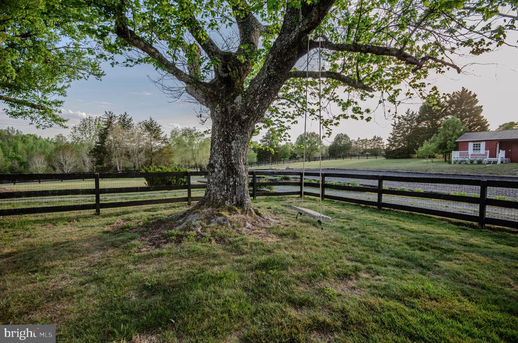 575 PERKINS RD, KENTS STORE, Virginia 23084, 3 Bedrooms Bedrooms, ,2 BathroomsBathrooms,Residential,575 PERKINS RD,VAFN2000640 MLS # VAFN2000640