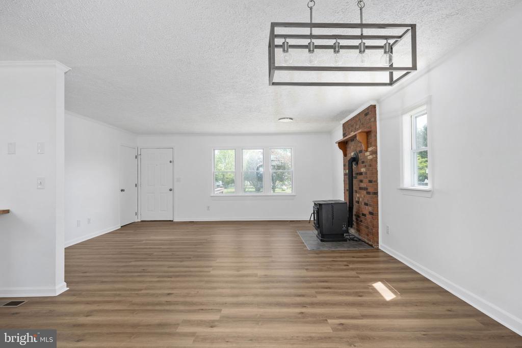 11101 CREST LN, BEALETON, Virginia 22712, 3 Bedrooms Bedrooms, ,2 BathroomsBathrooms,Residential,11101 CREST LN,VAFQ2021178 MLS # VAFQ2021178 11101 CREST LN, BEALETON, Virginia 22712, 3 Bedrooms Bedrooms, ,2 BathroomsBathrooms,Residential,11101 CREST LN,VAFQ2021178 MLS # VAFQ2021178