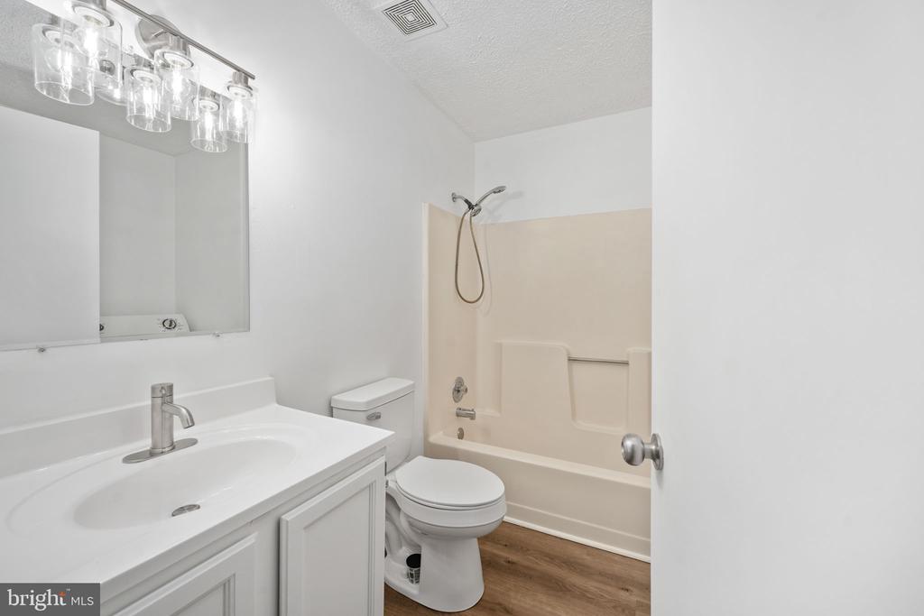 11101 CREST LN, BEALETON, Virginia 22712, 3 Bedrooms Bedrooms, ,2 BathroomsBathrooms,Residential,11101 CREST LN,VAFQ2021178 MLS # VAFQ2021178 11101 CREST LN, BEALETON, Virginia 22712, 3 Bedrooms Bedrooms, ,2 BathroomsBathrooms,Residential,11101 CREST LN,VAFQ2021178 MLS # VAFQ2021178