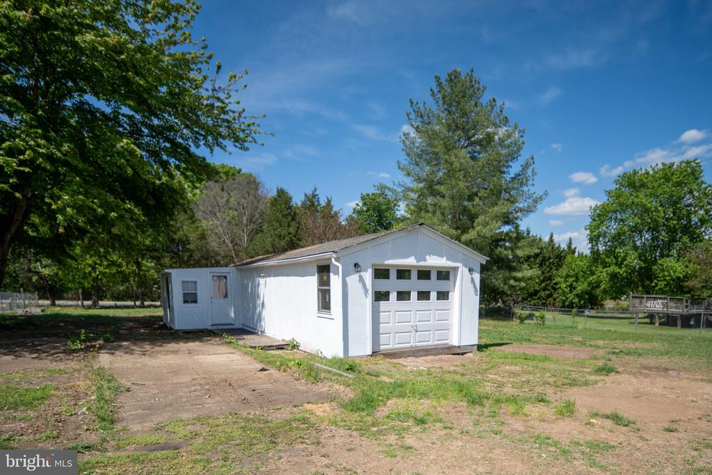 11101 CREST LN, BEALETON, Virginia 22712, 3 Bedrooms Bedrooms, ,2 BathroomsBathrooms,Residential,11101 CREST LN,VAFQ2021178 MLS # VAFQ2021178 11101 CREST LN, BEALETON, Virginia 22712, 3 Bedrooms Bedrooms, ,2 BathroomsBathrooms,Residential,11101 CREST LN,VAFQ2021178 MLS # VAFQ2021178