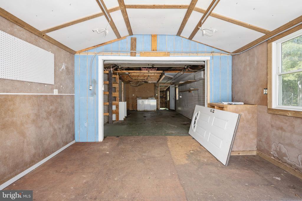 11101 CREST LN, BEALETON, Virginia 22712, 3 Bedrooms Bedrooms, ,2 BathroomsBathrooms,Residential,11101 CREST LN,VAFQ2021178 MLS # VAFQ2021178 11101 CREST LN, BEALETON, Virginia 22712, 3 Bedrooms Bedrooms, ,2 BathroomsBathrooms,Residential,11101 CREST LN,VAFQ2021178 MLS # VAFQ2021178