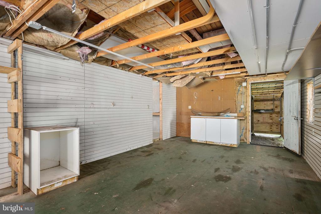 11101 CREST LN, BEALETON, Virginia 22712, 3 Bedrooms Bedrooms, ,2 BathroomsBathrooms,Residential,11101 CREST LN,VAFQ2021178 MLS # VAFQ2021178 11101 CREST LN, BEALETON, Virginia 22712, 3 Bedrooms Bedrooms, ,2 BathroomsBathrooms,Residential,11101 CREST LN,VAFQ2021178 MLS # VAFQ2021178